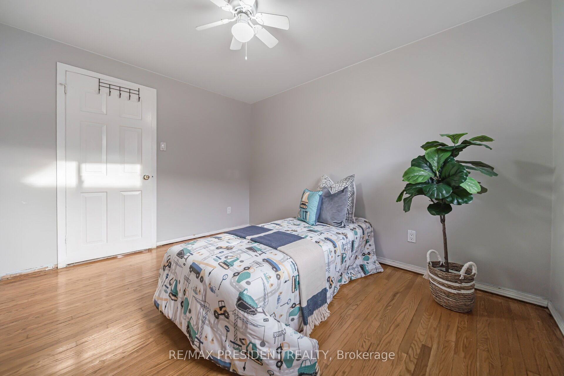 83 Watson Crescent Property Photo 15