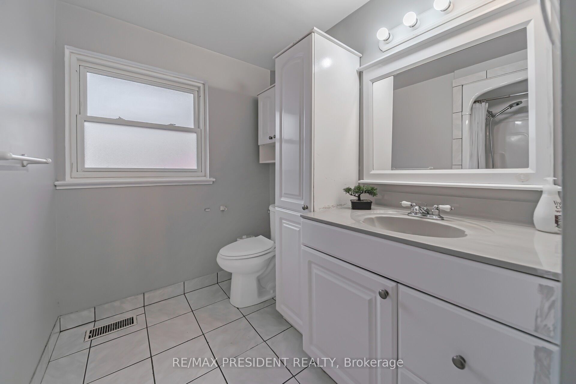 83 Watson Crescent Property Photo 24