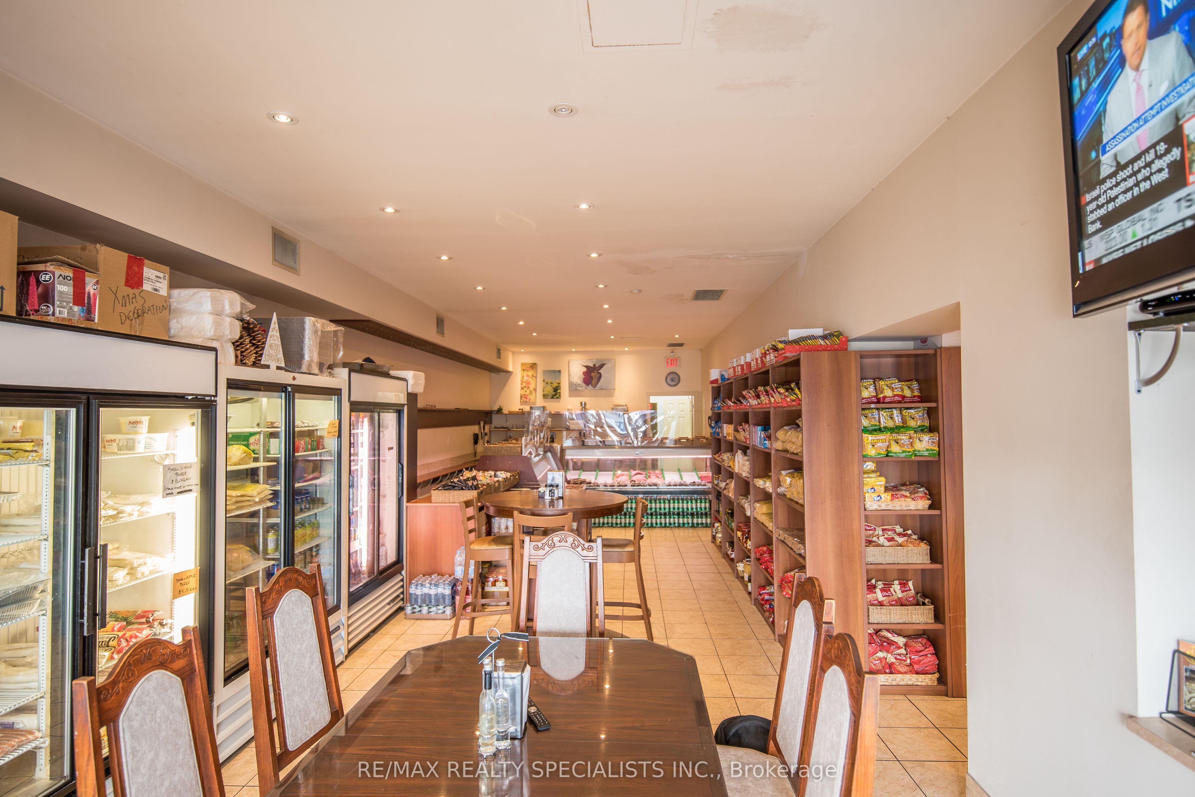 35 Queen Street Property Photo 11