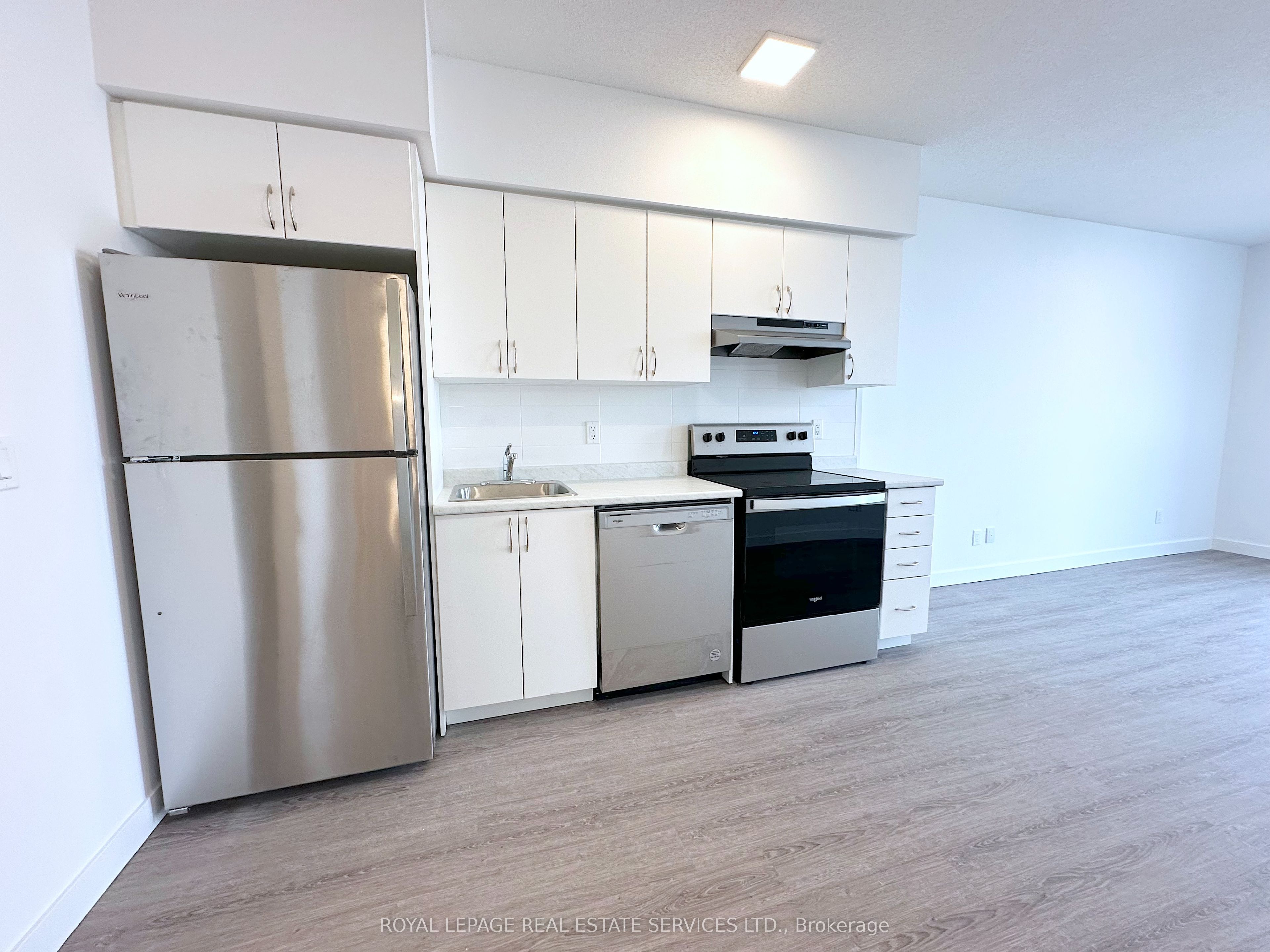 #3004 - 15 Vena Way Property Photo 3