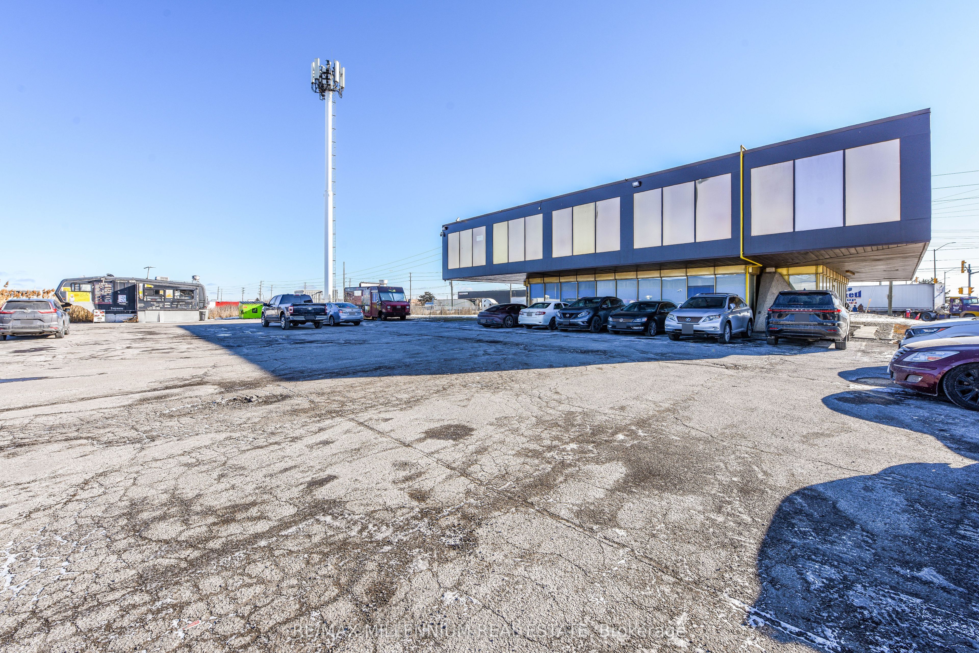 #107 - 1300 Steeles Avenue Property Photo 13
