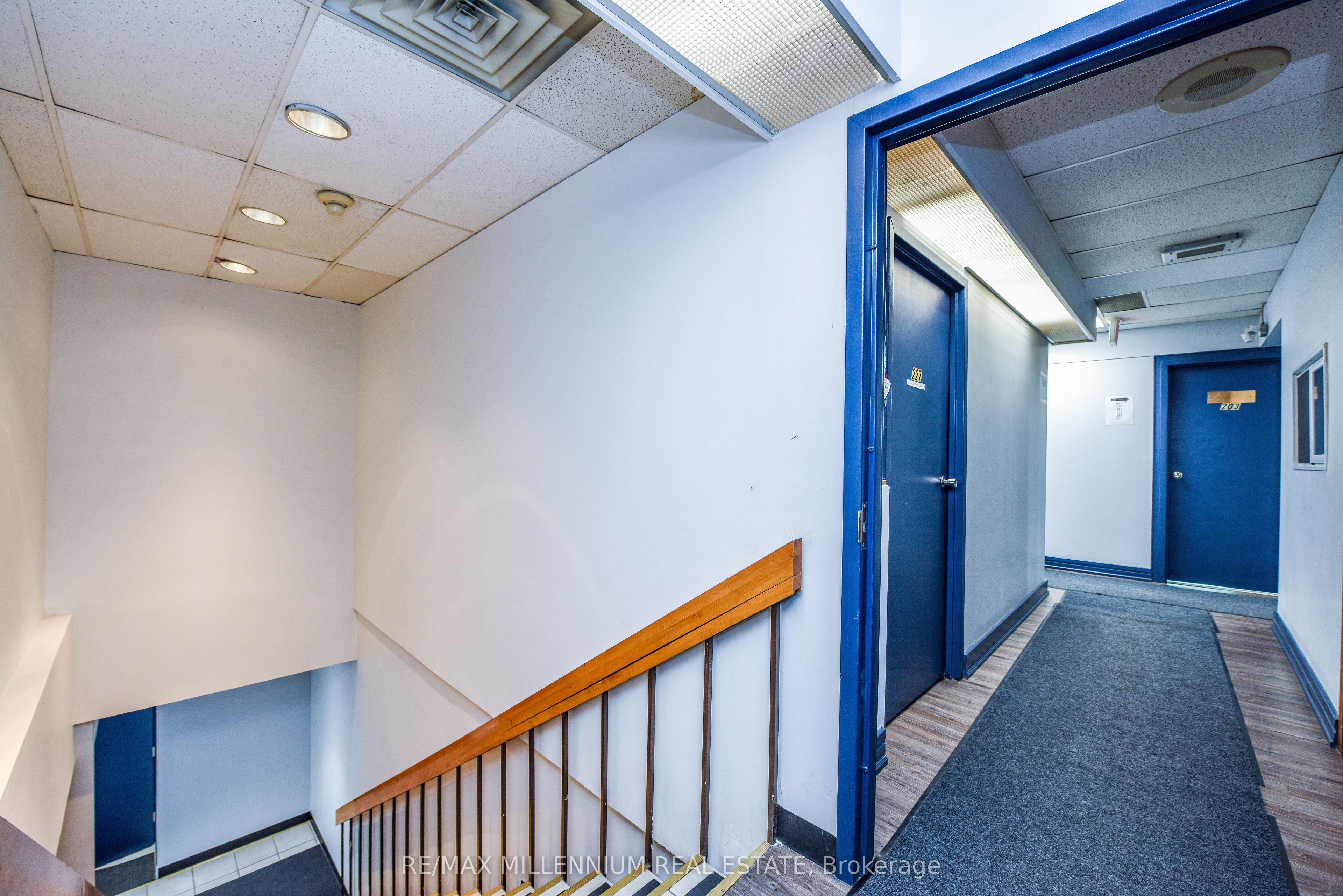#224 - 1300 Steeles Avenue Property Photo 6