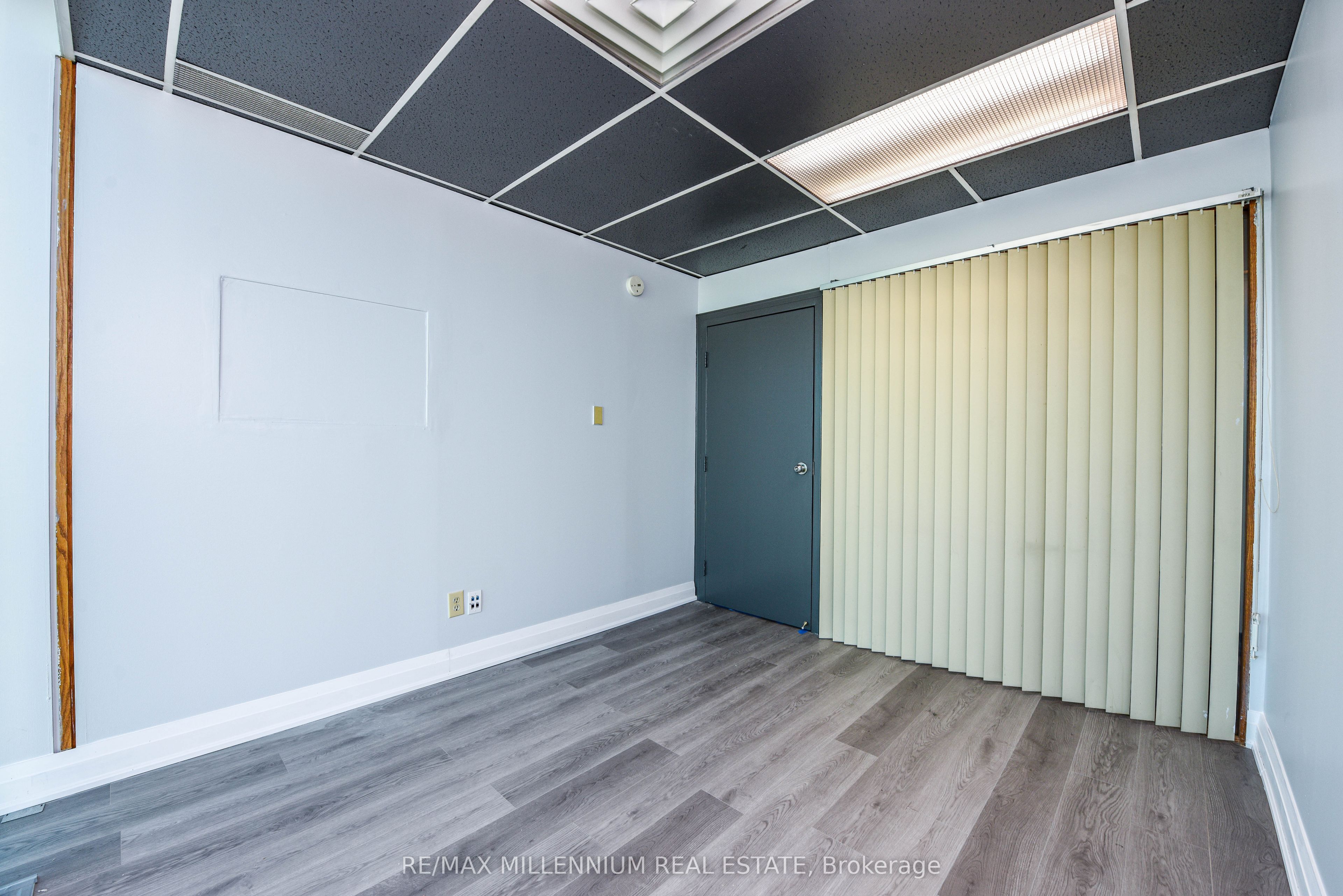 #224 - 1300 Steeles Avenue Property Photo 10