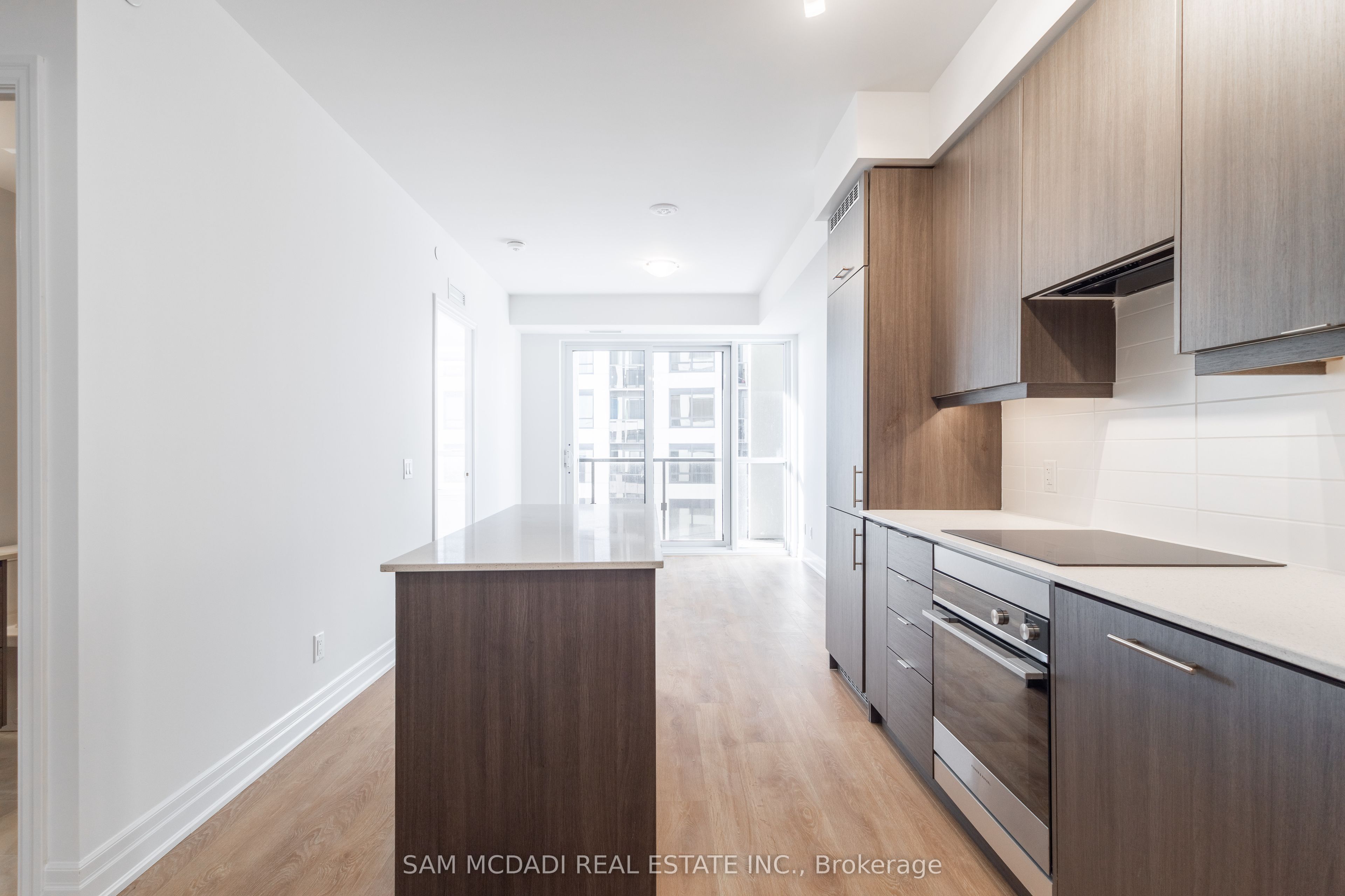 #2709 - 30 Elm Drive Property Photo 3