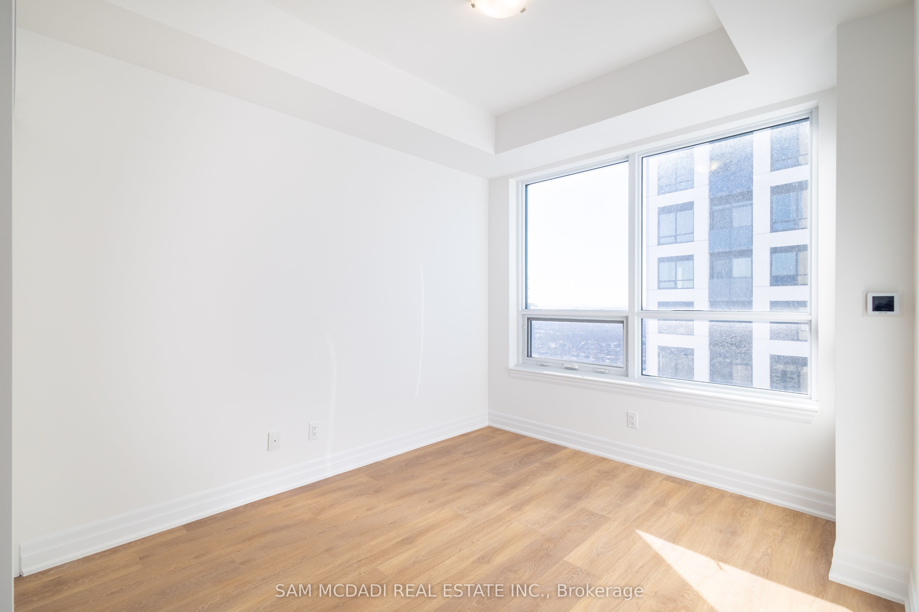 #2709 - 30 Elm Drive Property Photo 9