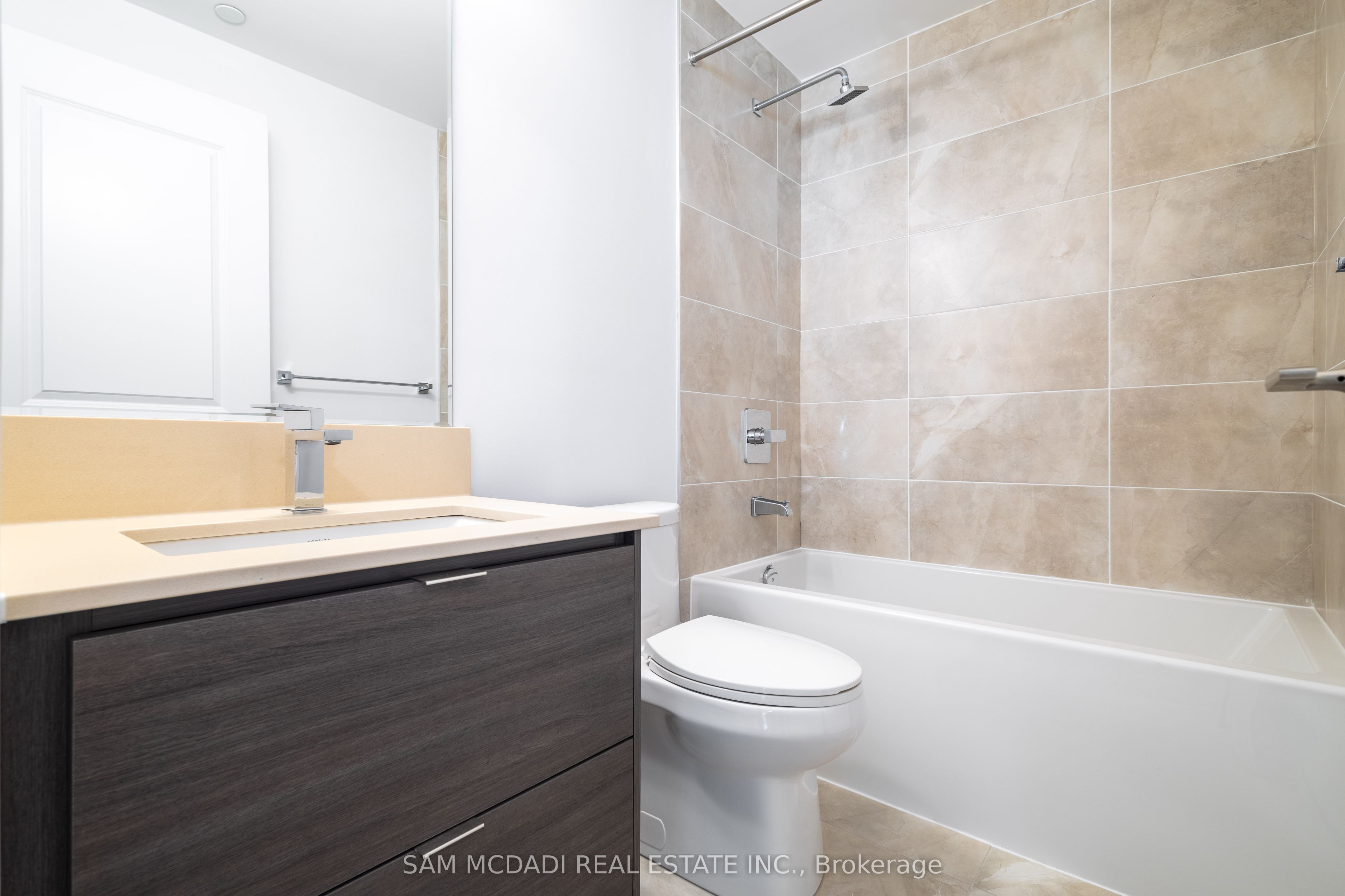 #2709 - 30 Elm Drive Property Photo 12