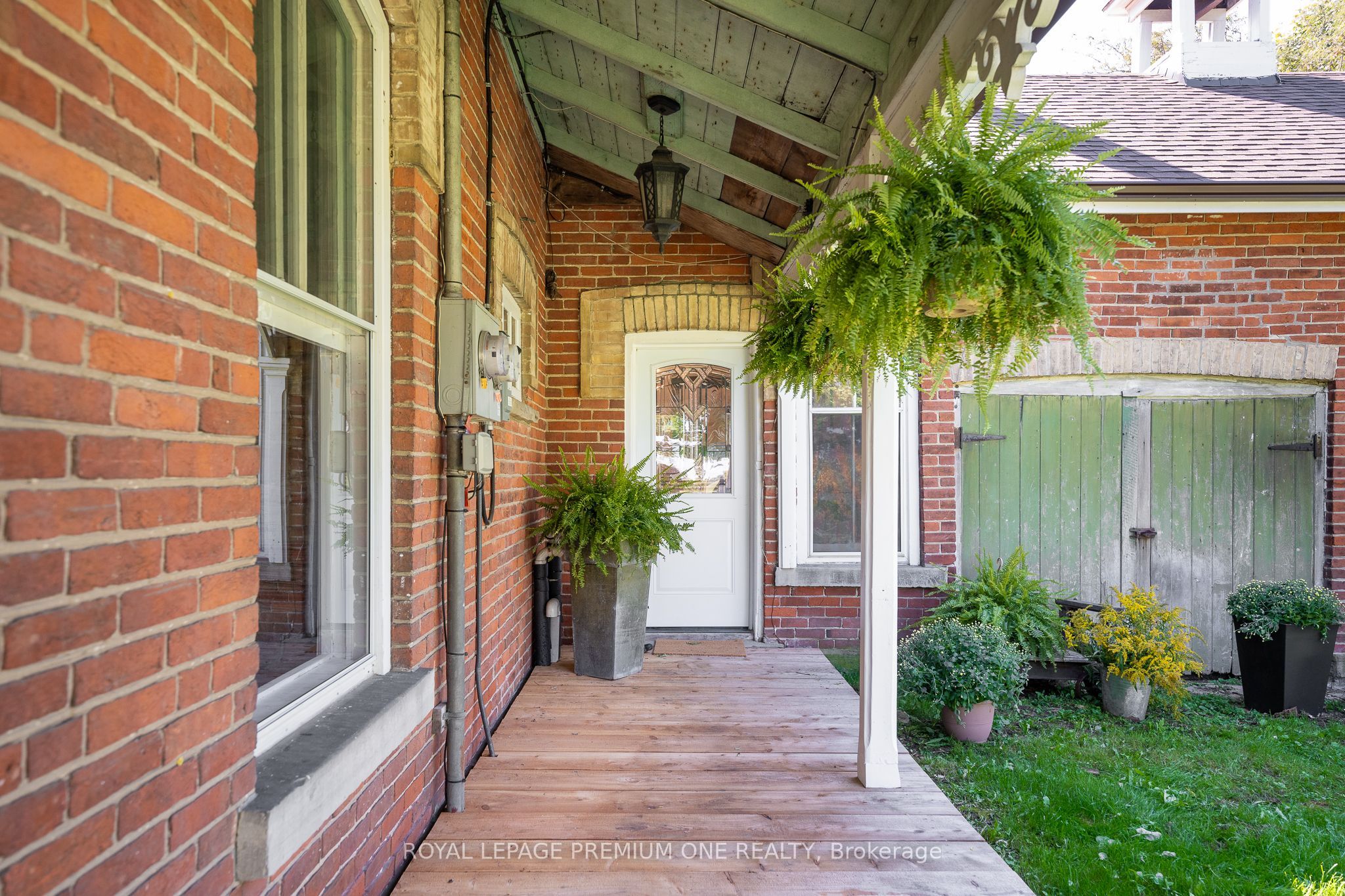 14650 Heart Lake Road Property Photo 6
