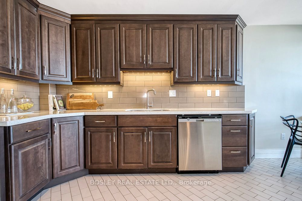 #ph2 - 335 Mill Road Property Photo 6