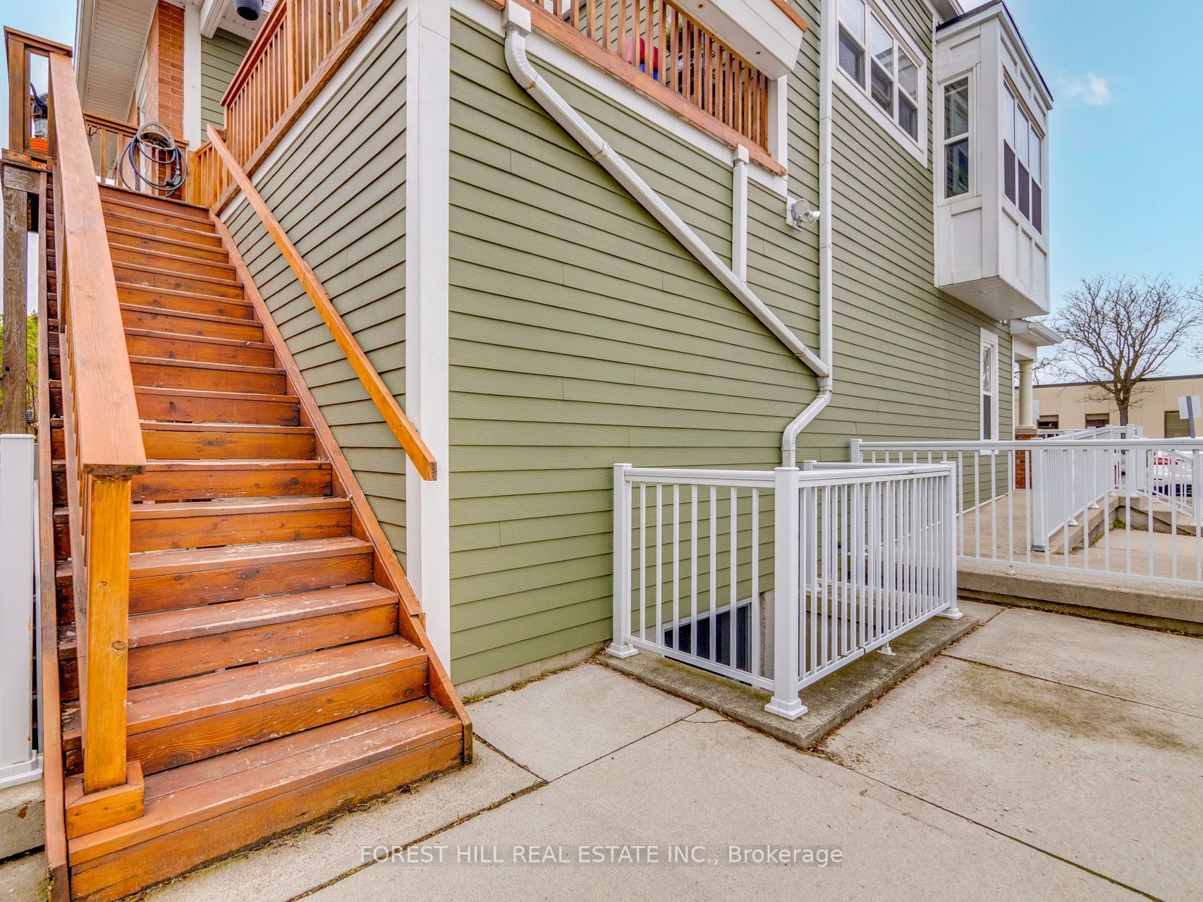 201 Queen Street Property Photo 21