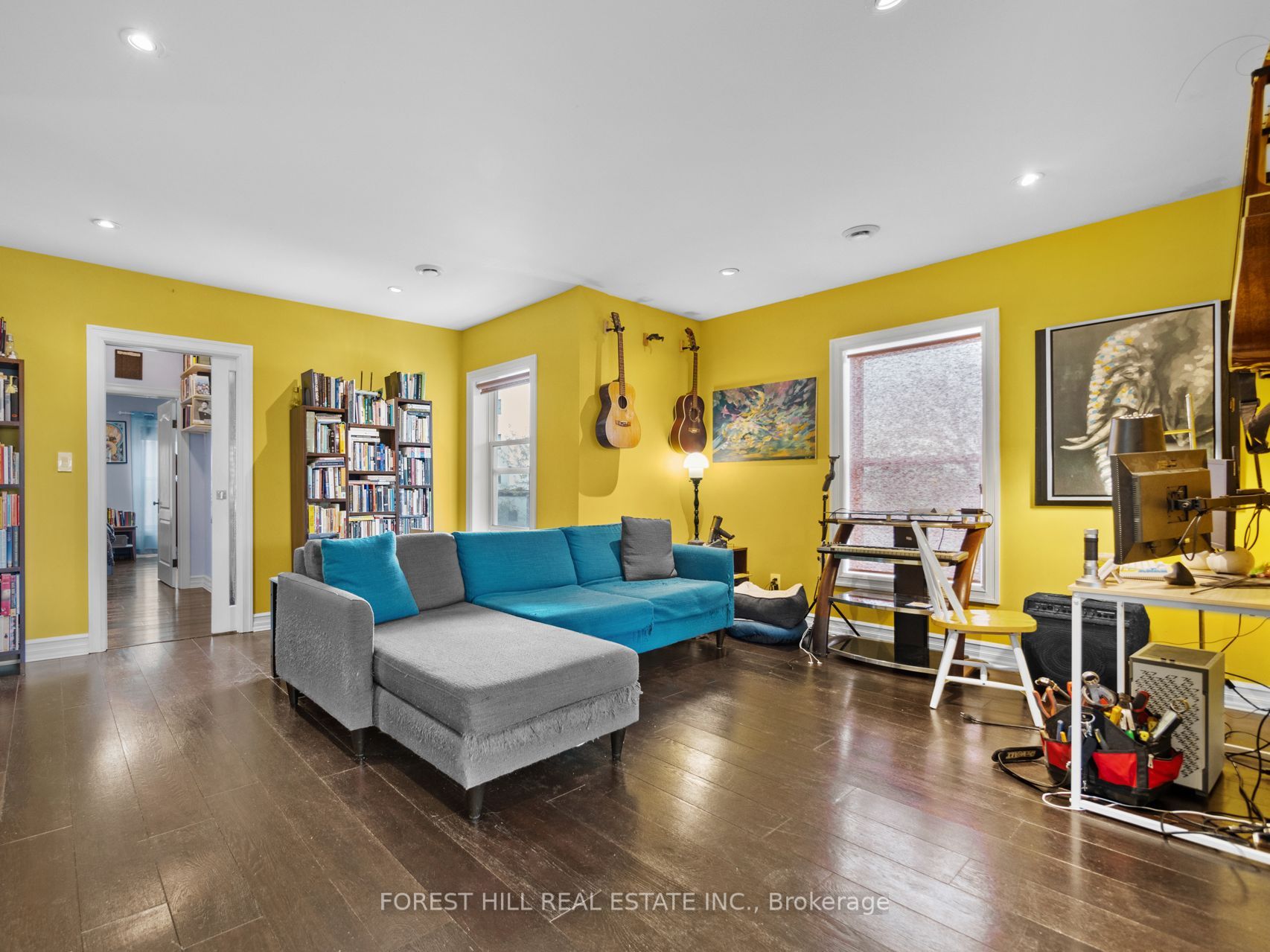 201 Queen Street Property Photo 24