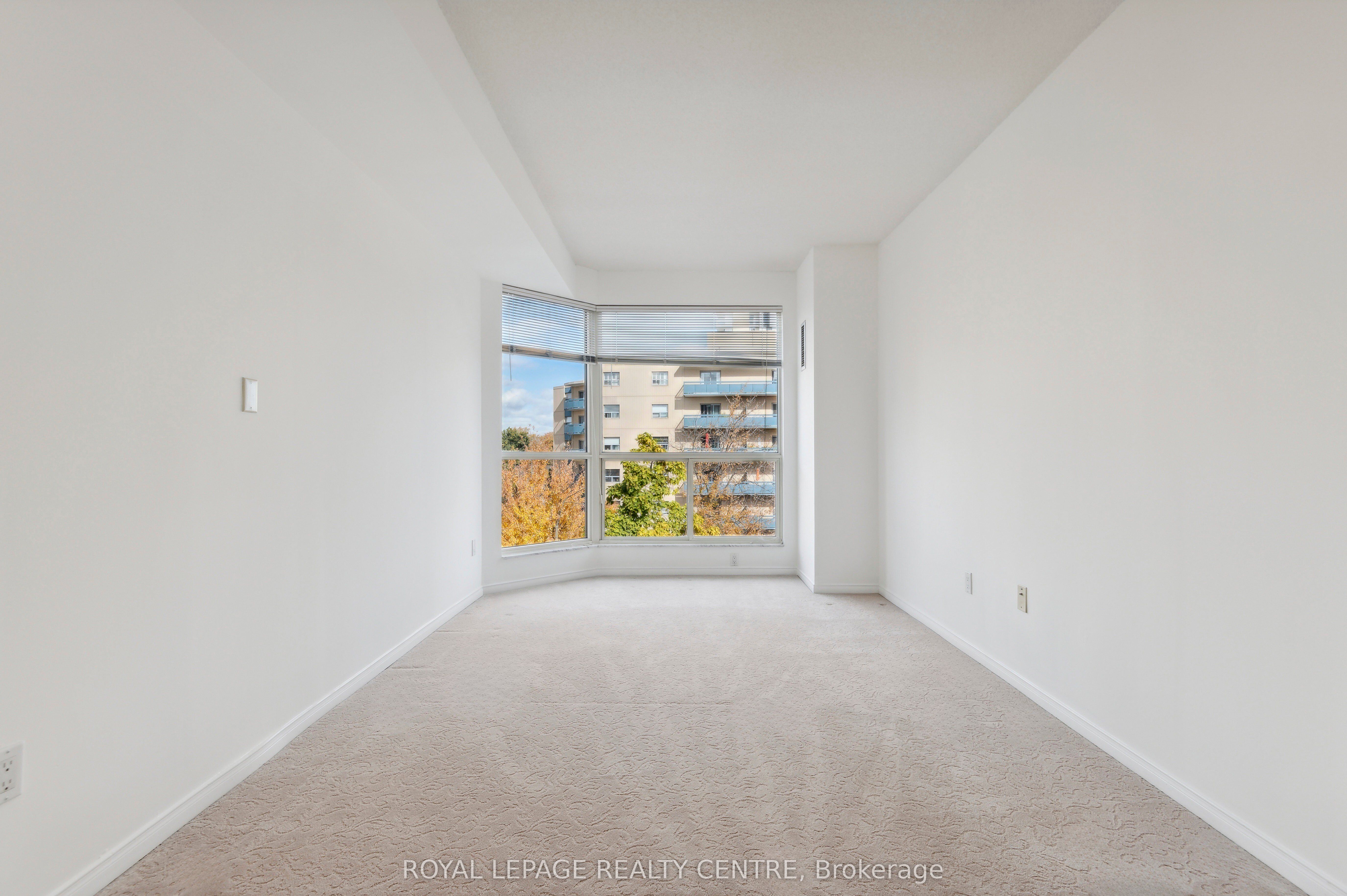 #606 - 2511 Lakeshore Road Property Photo 15