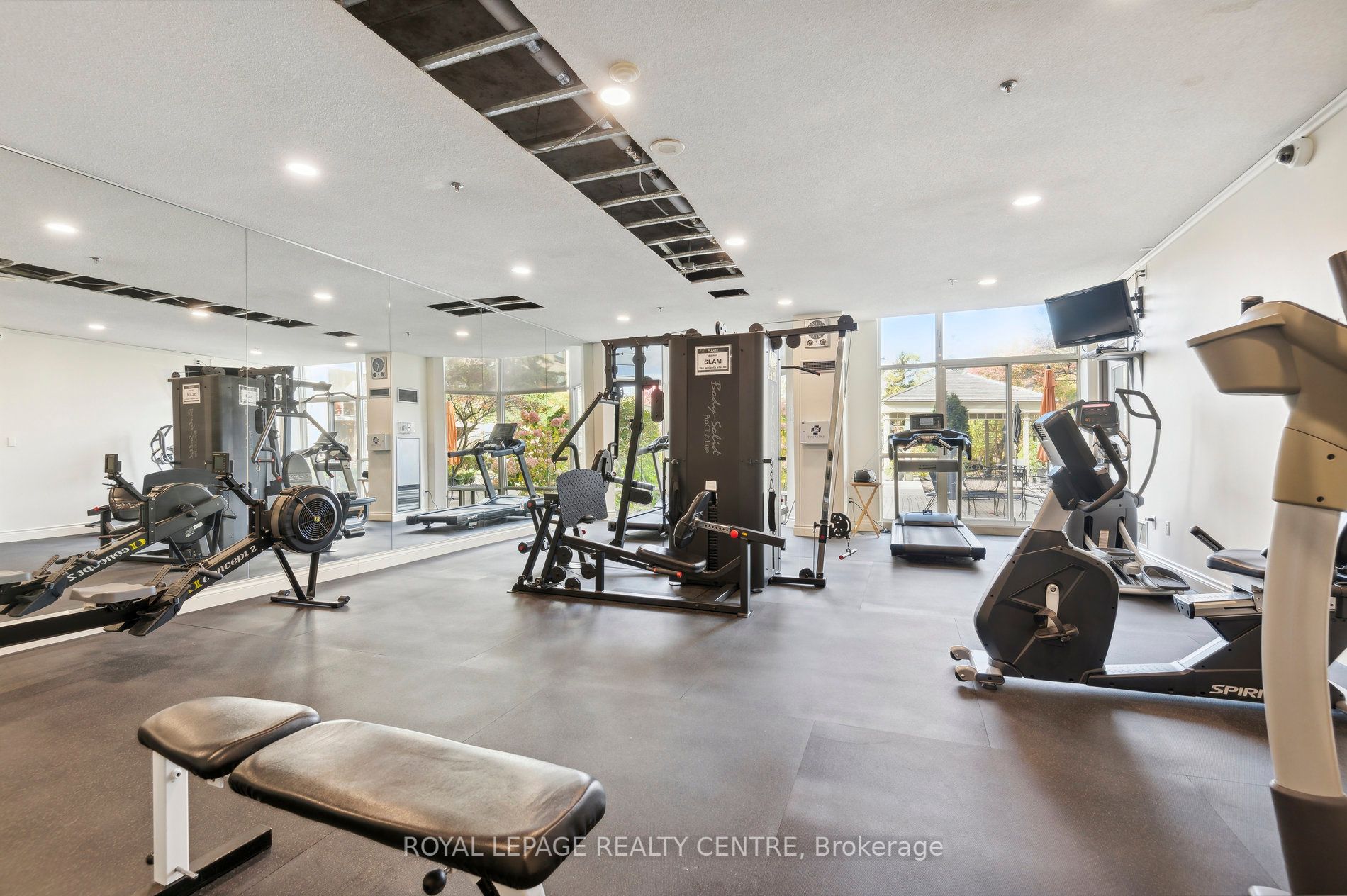 #606 - 2511 Lakeshore Road Property Photo 18