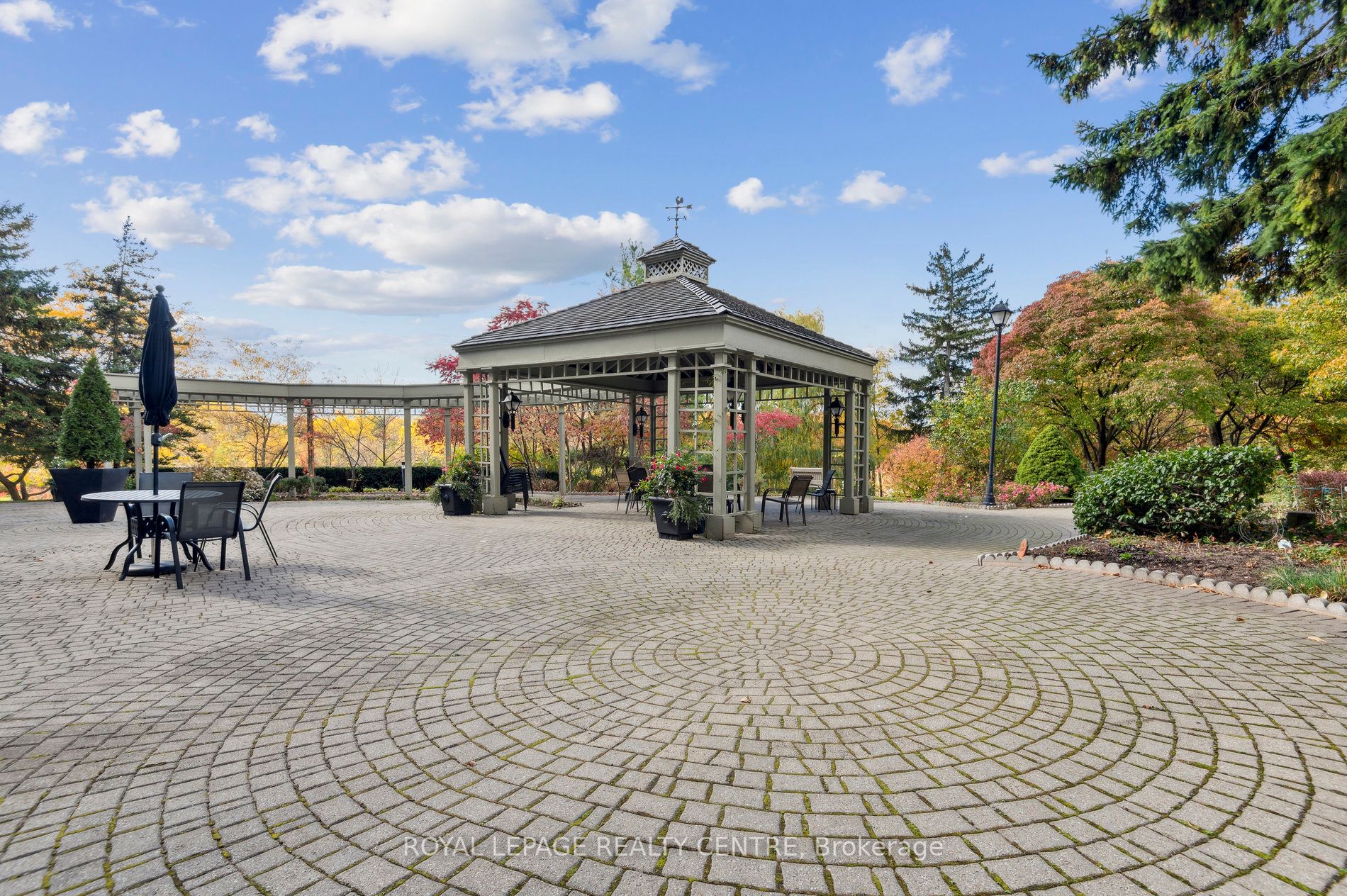 #606 - 2511 Lakeshore Road Property Photo 21