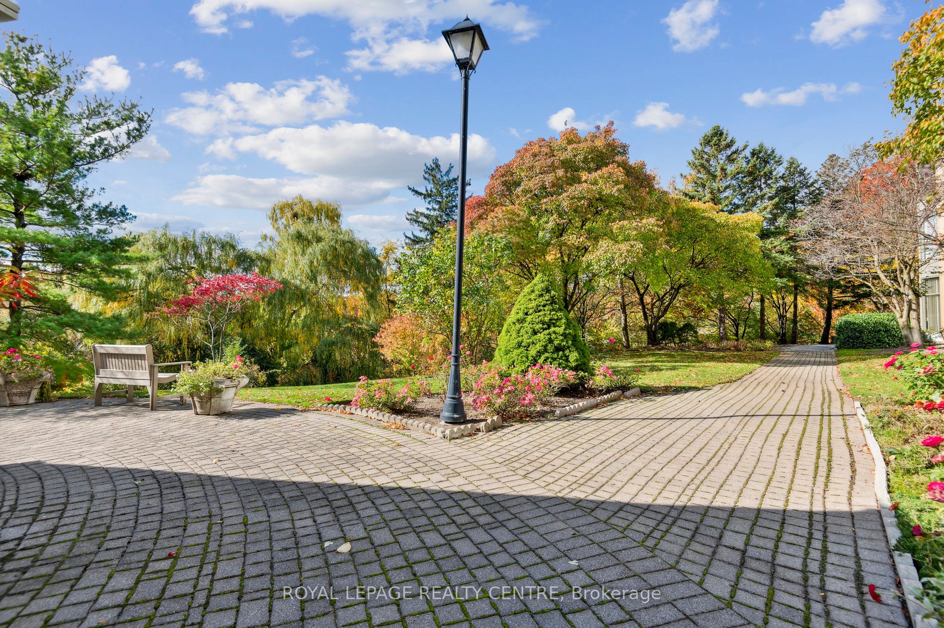 #606 - 2511 Lakeshore Road Property Photo 24