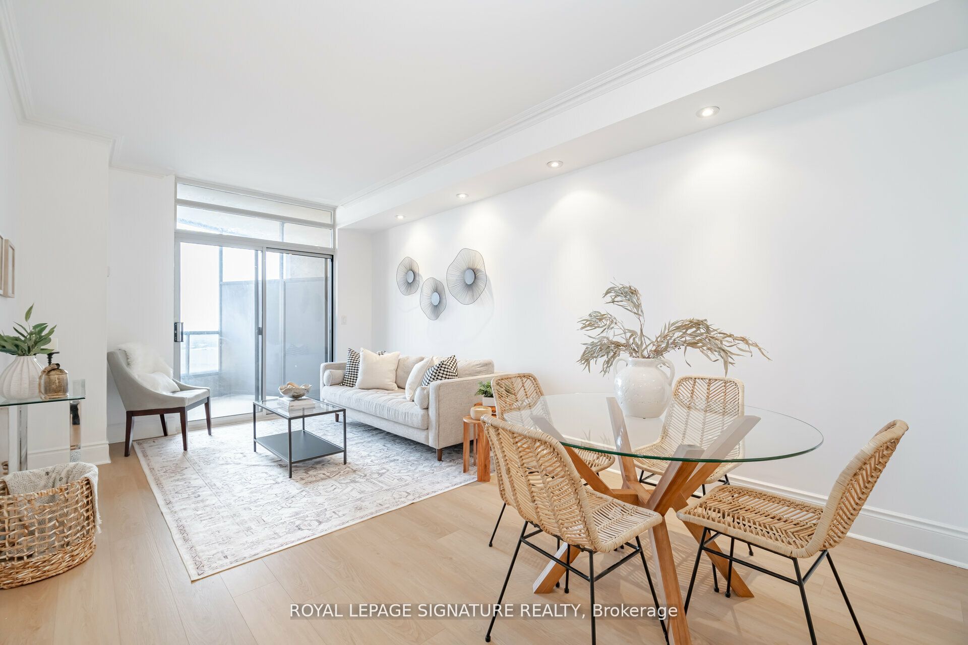 #3028 - 3888 Duke Of York Boulevard Property Photo 1