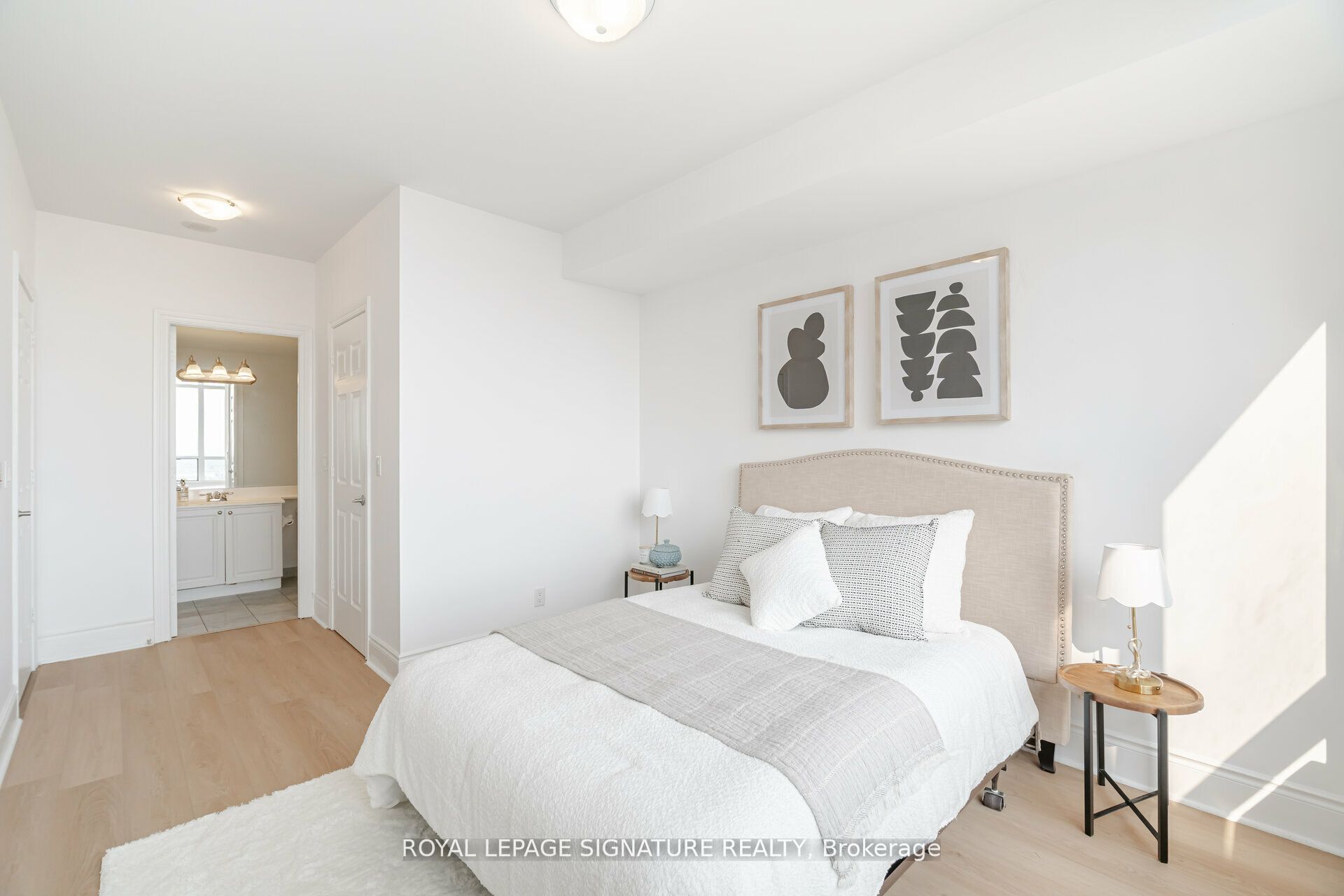 #3028 - 3888 Duke Of York Boulevard Property Photo 16