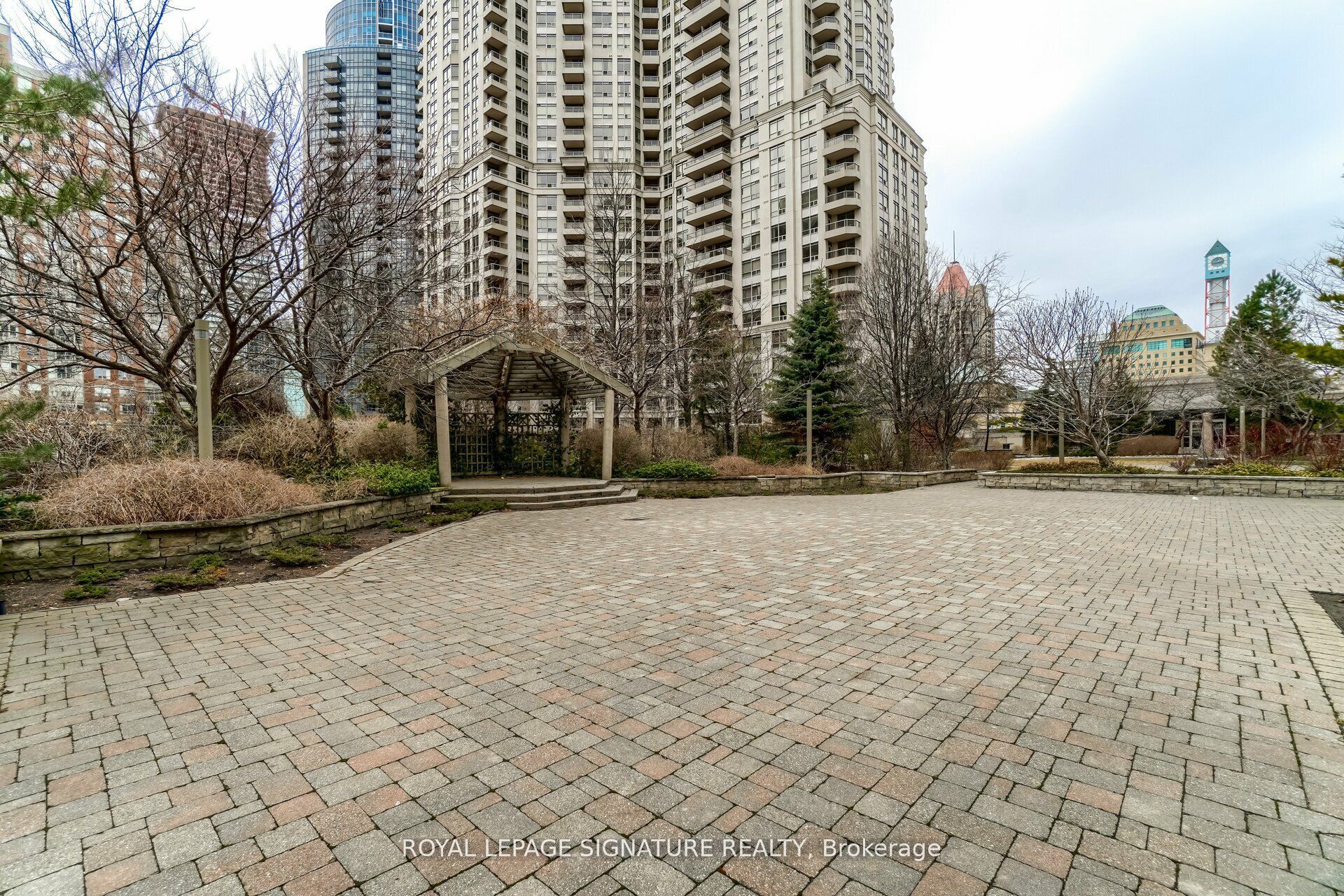 #3028 - 3888 Duke Of York Boulevard Property Photo 38