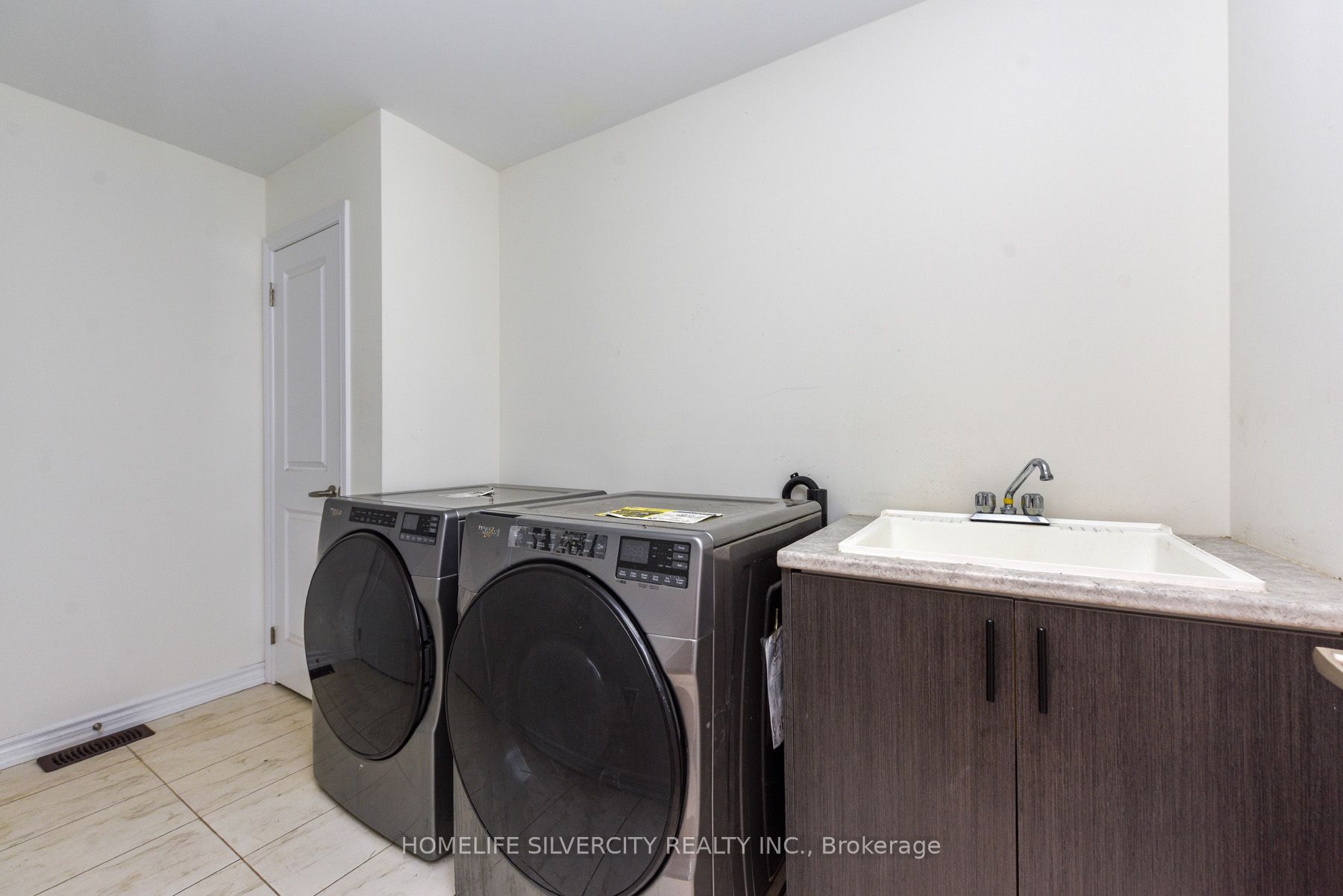 12208 Mclaughlin Road Property Photo 9