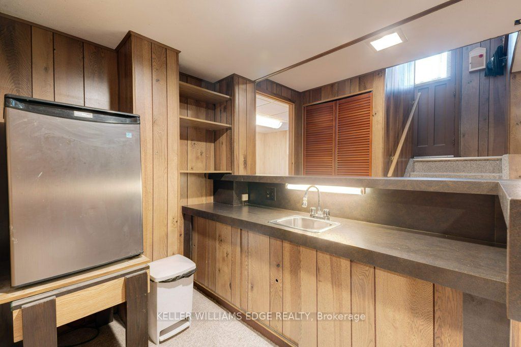 1353 Fisher Avenue Property Photo 20
