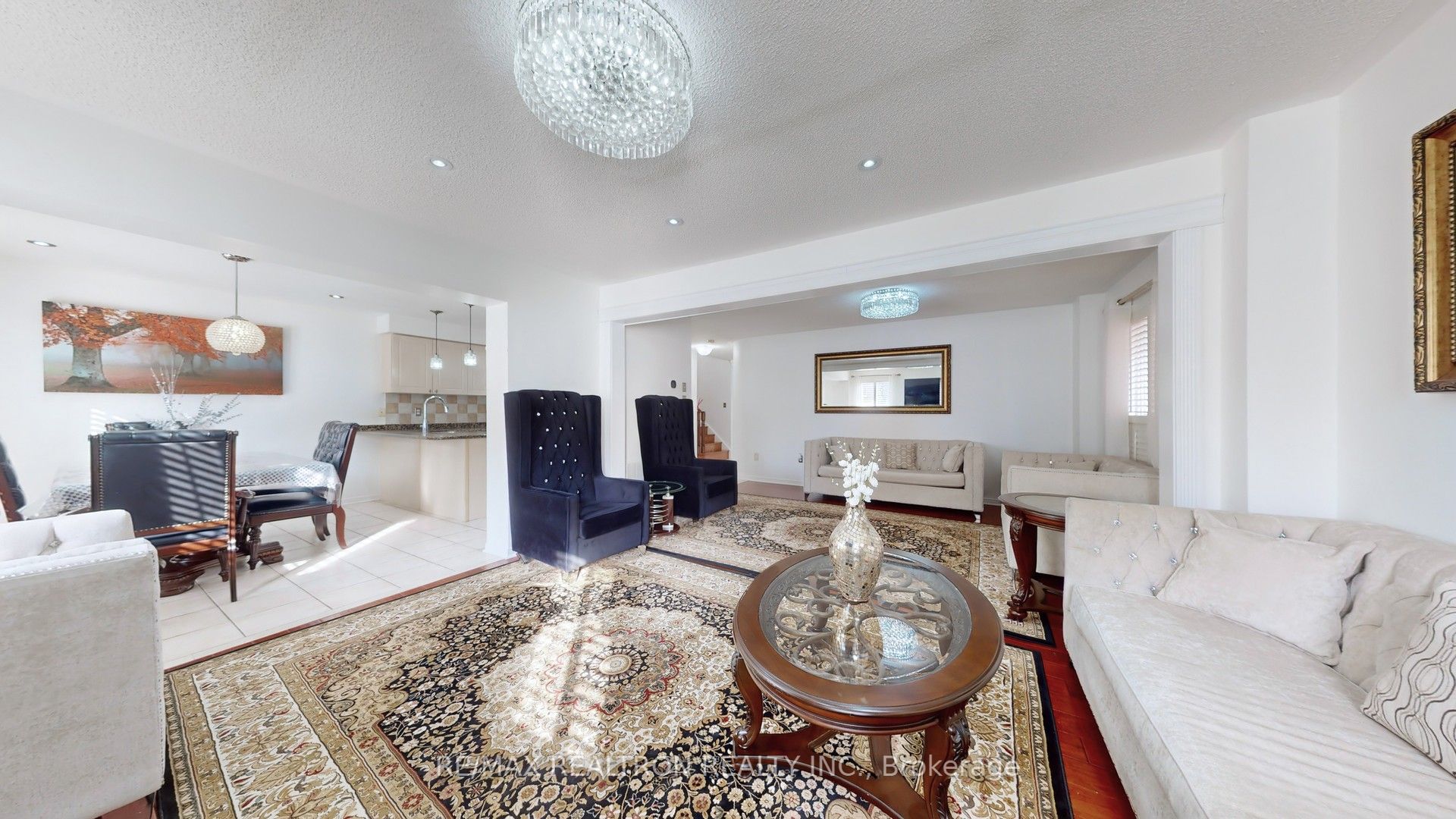 8 Waterdale Road Property Photo 8