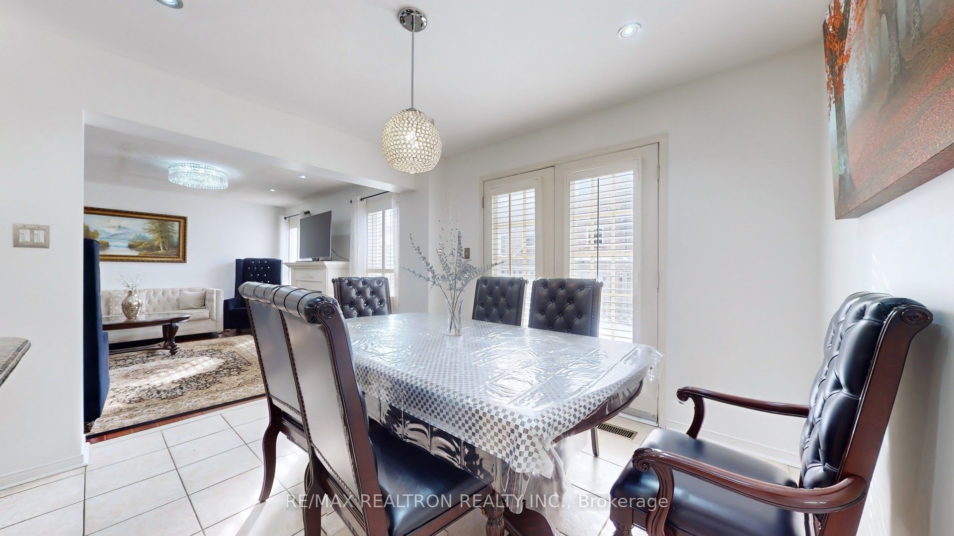 8 Waterdale Road Property Photo 10