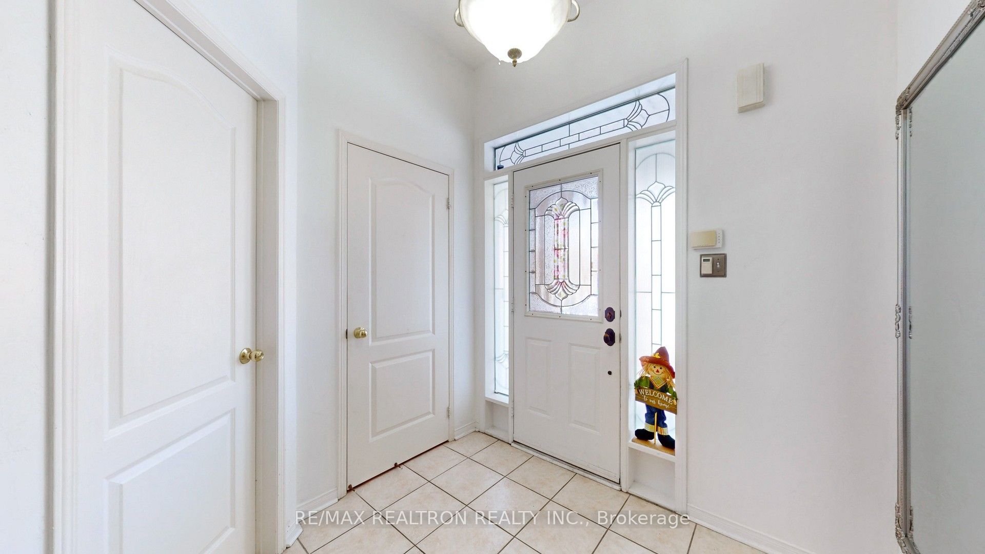 8 Waterdale Road Property Photo 15