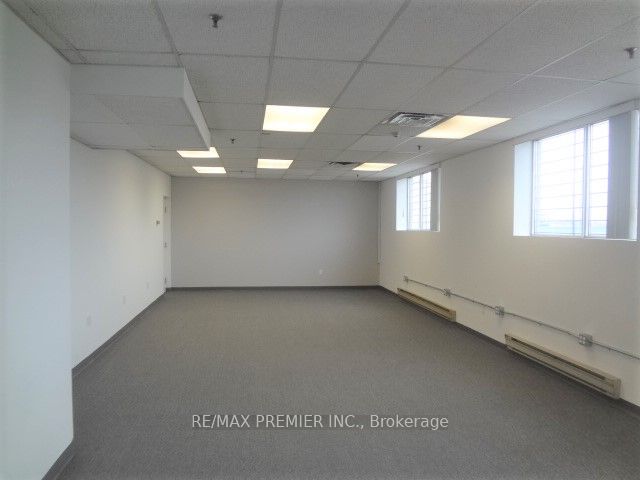#207 - 2200 Martin Grove Road Property Photo 7