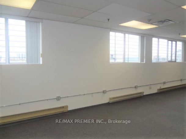 #207 - 2200 Martin Grove Road Property Photo 9