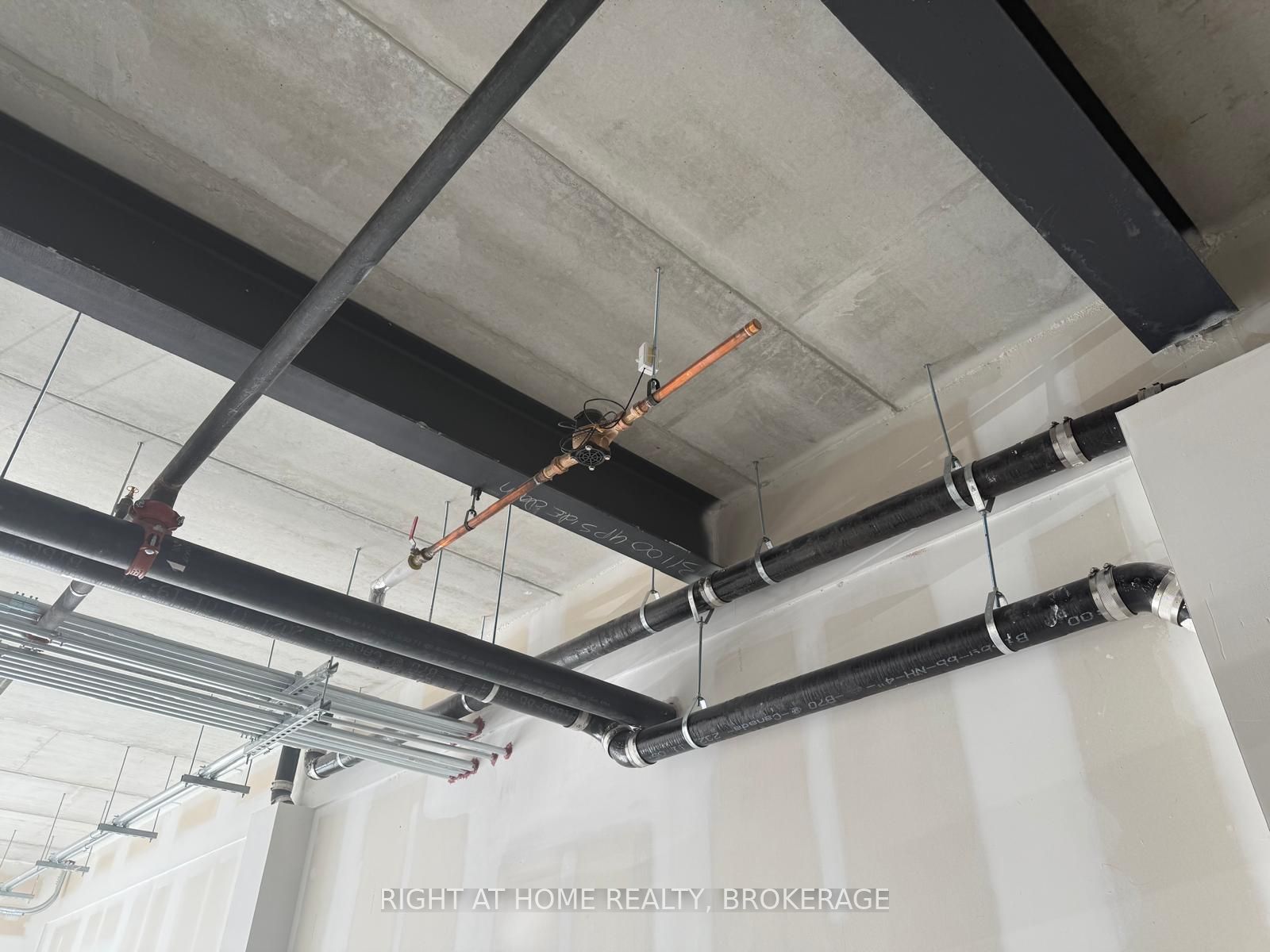 #107 - 3475 Rebecca Street Property Photo 5