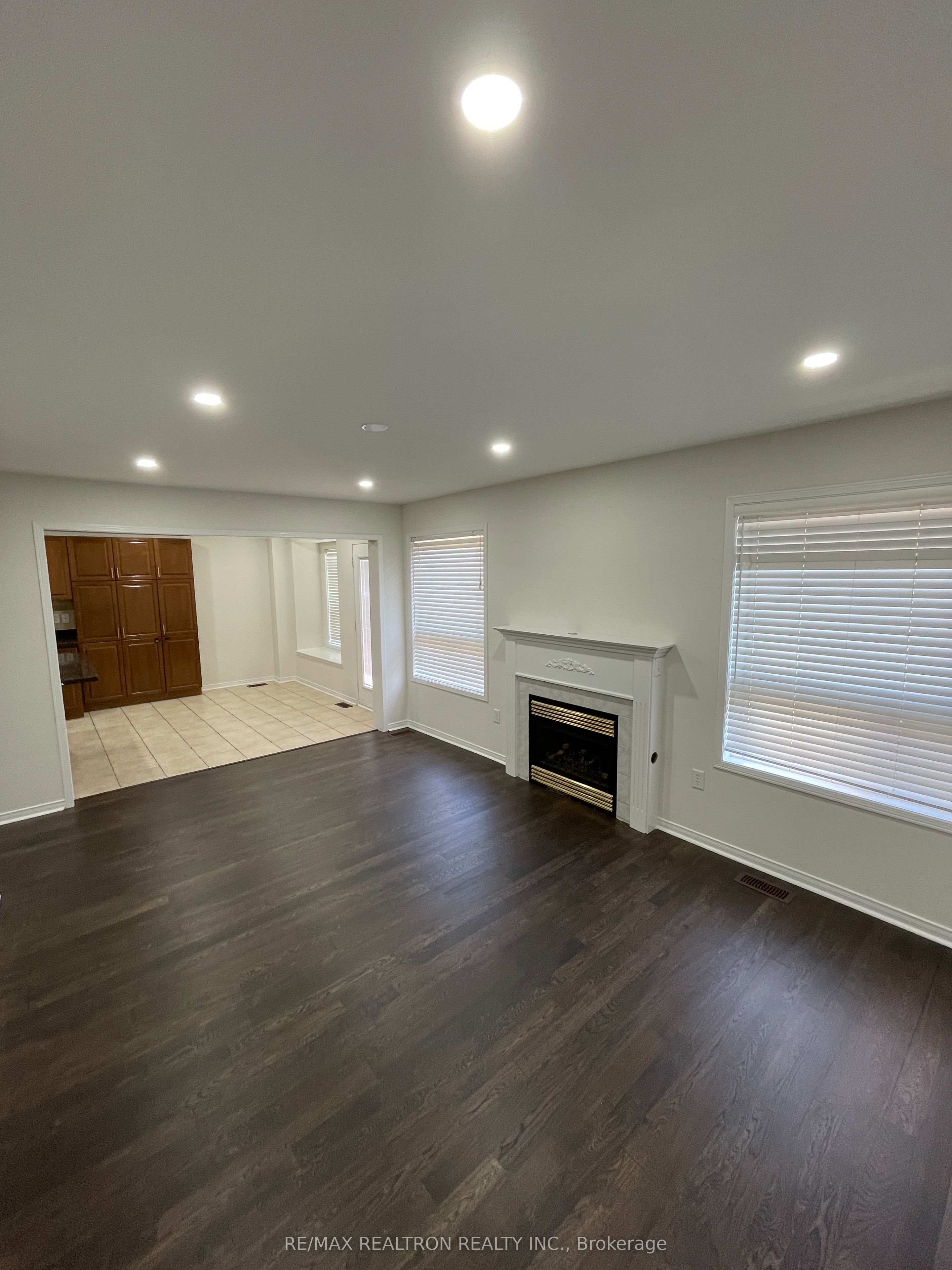 2272 Fairmount Drive Property Photo 15