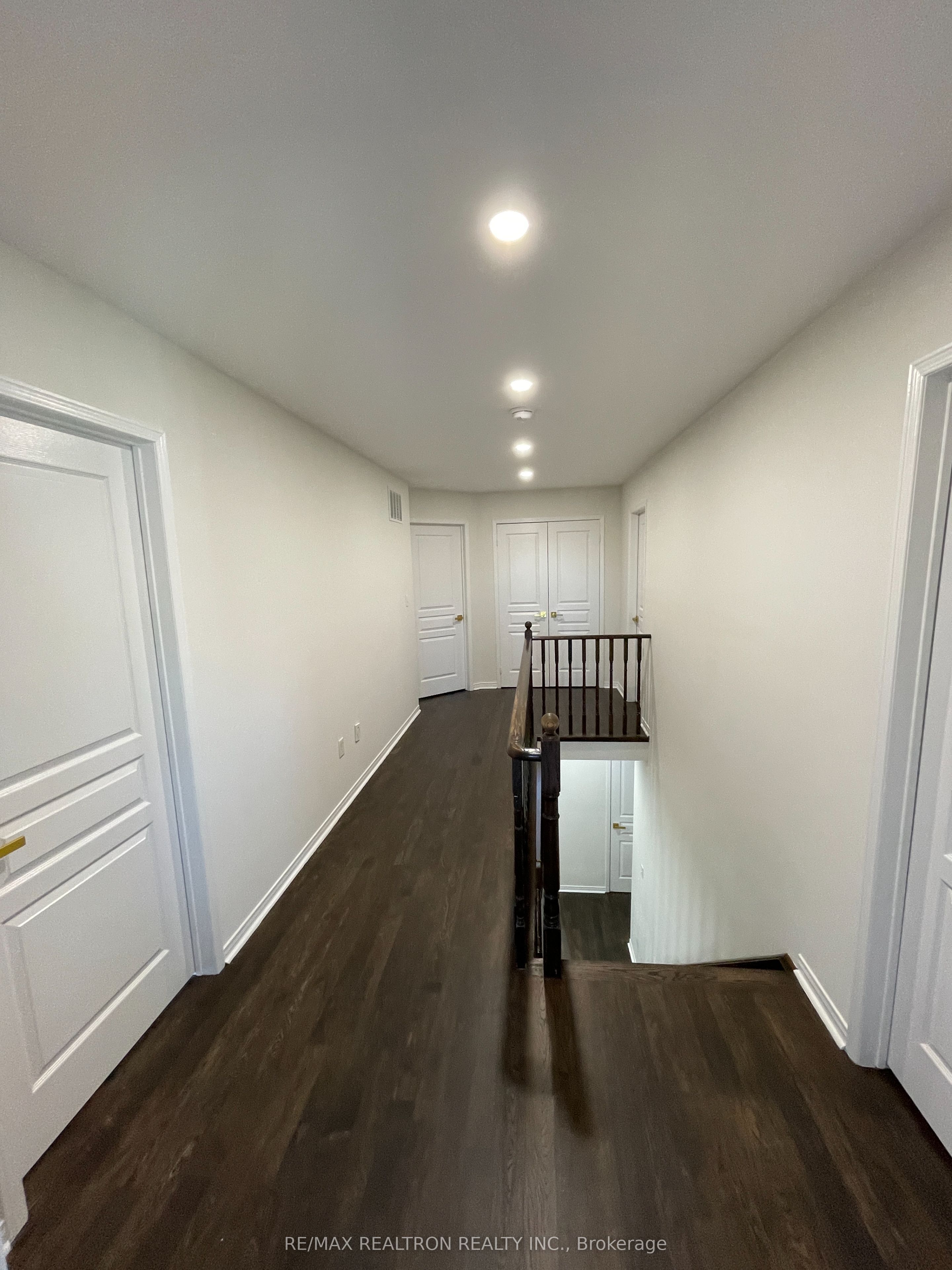 2272 Fairmount Drive Property Photo 20