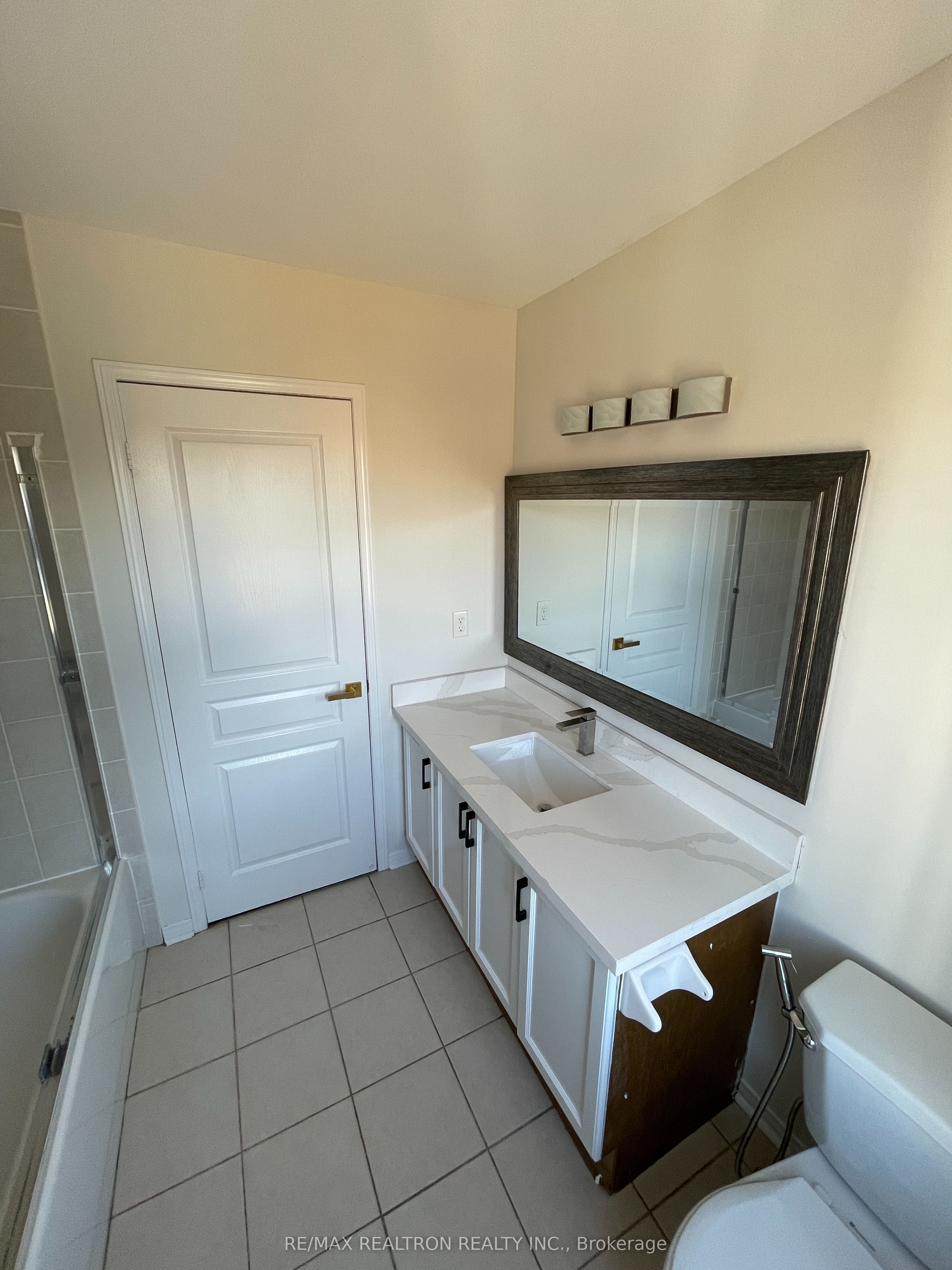 2272 Fairmount Drive Property Photo 21