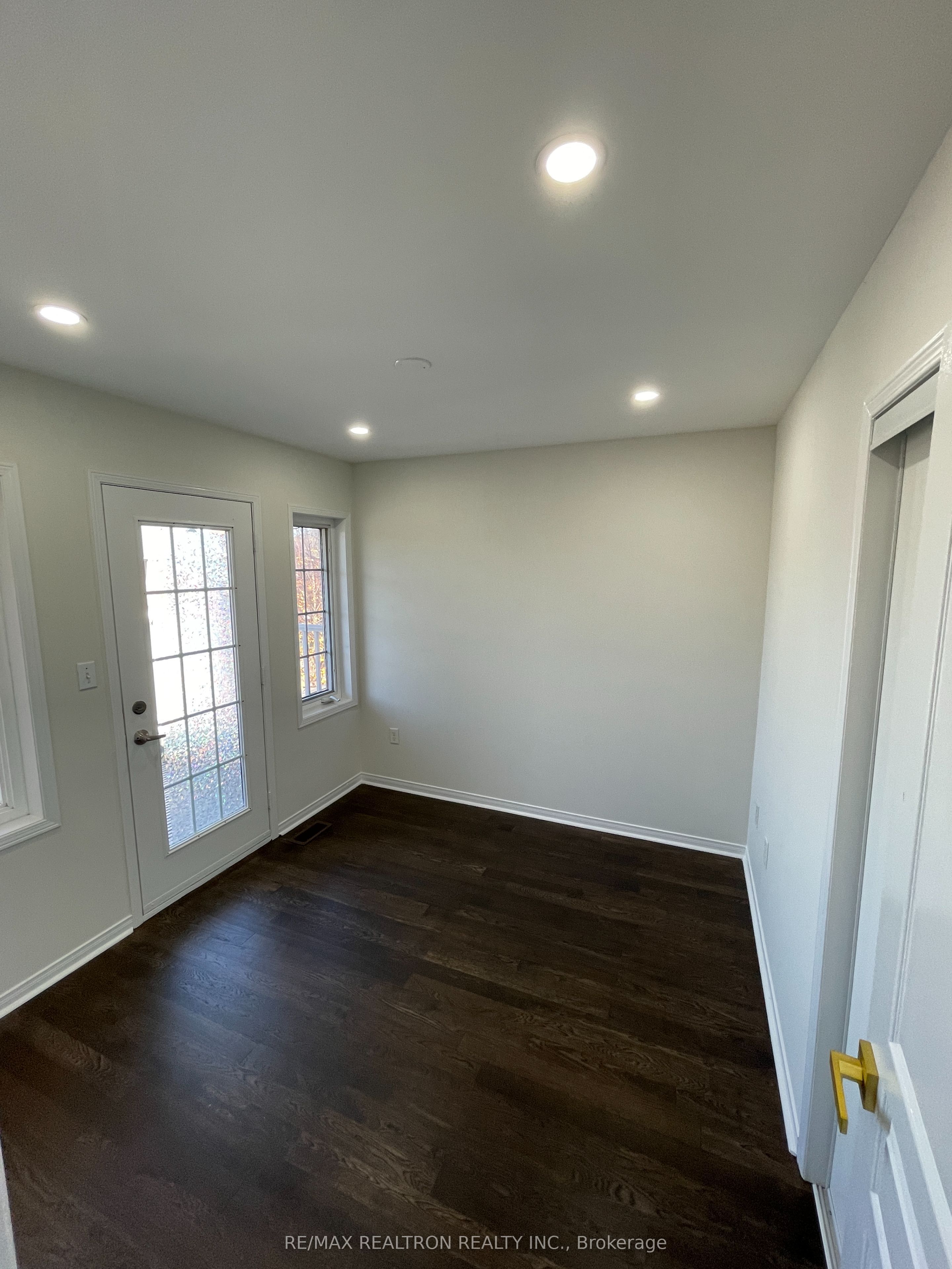 2272 Fairmount Drive Property Photo 24
