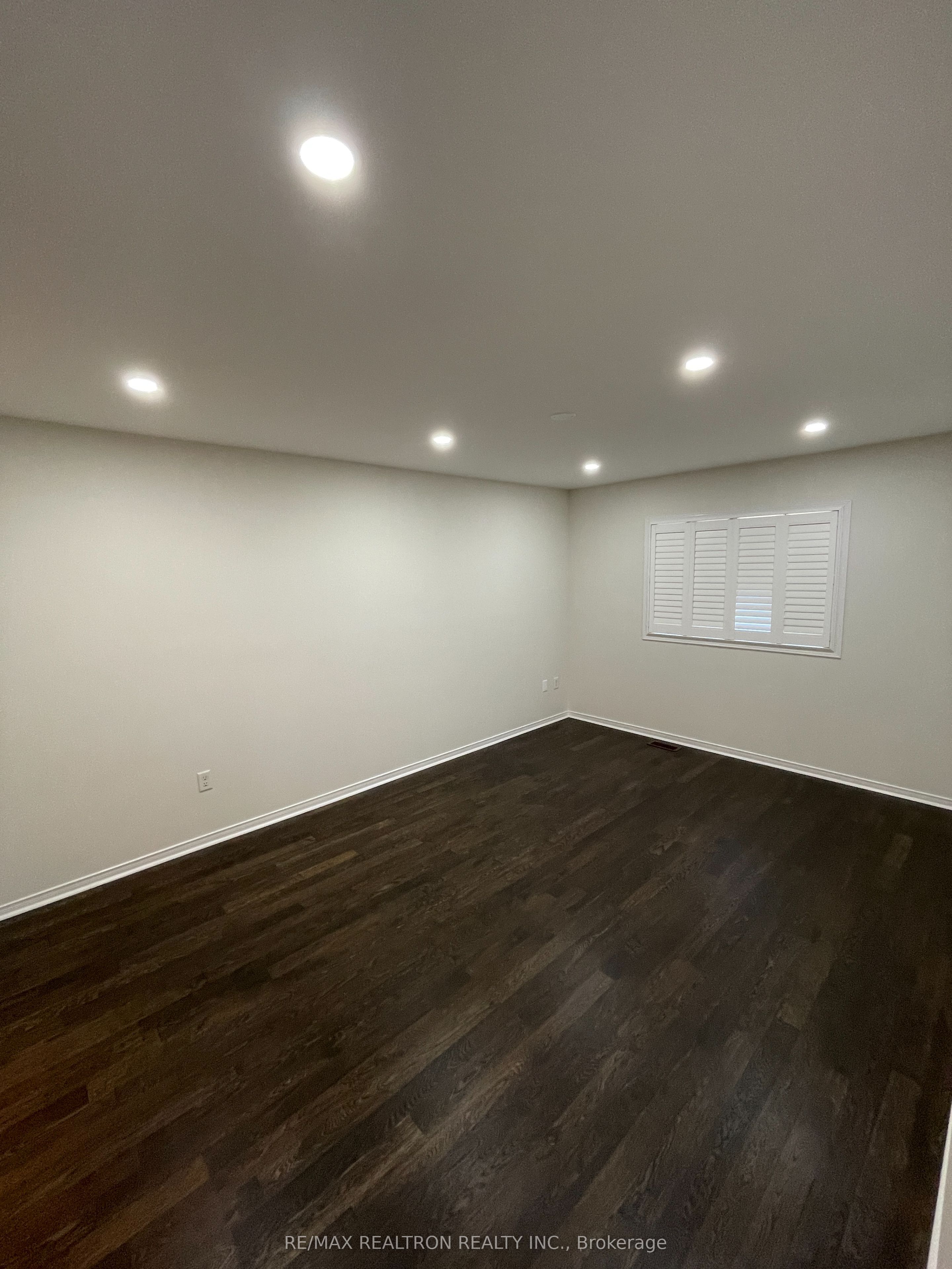 2272 Fairmount Drive Property Photo 27
