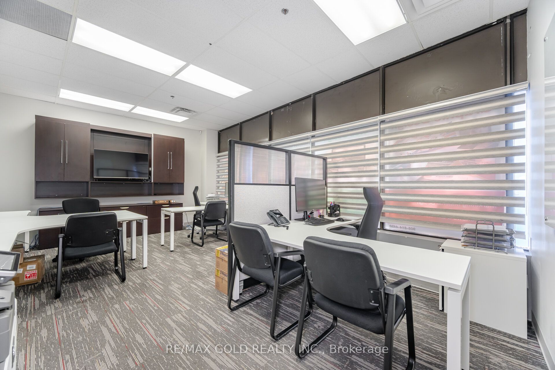 ##26 - 2074 Steeles Avenue Property Photo 28
