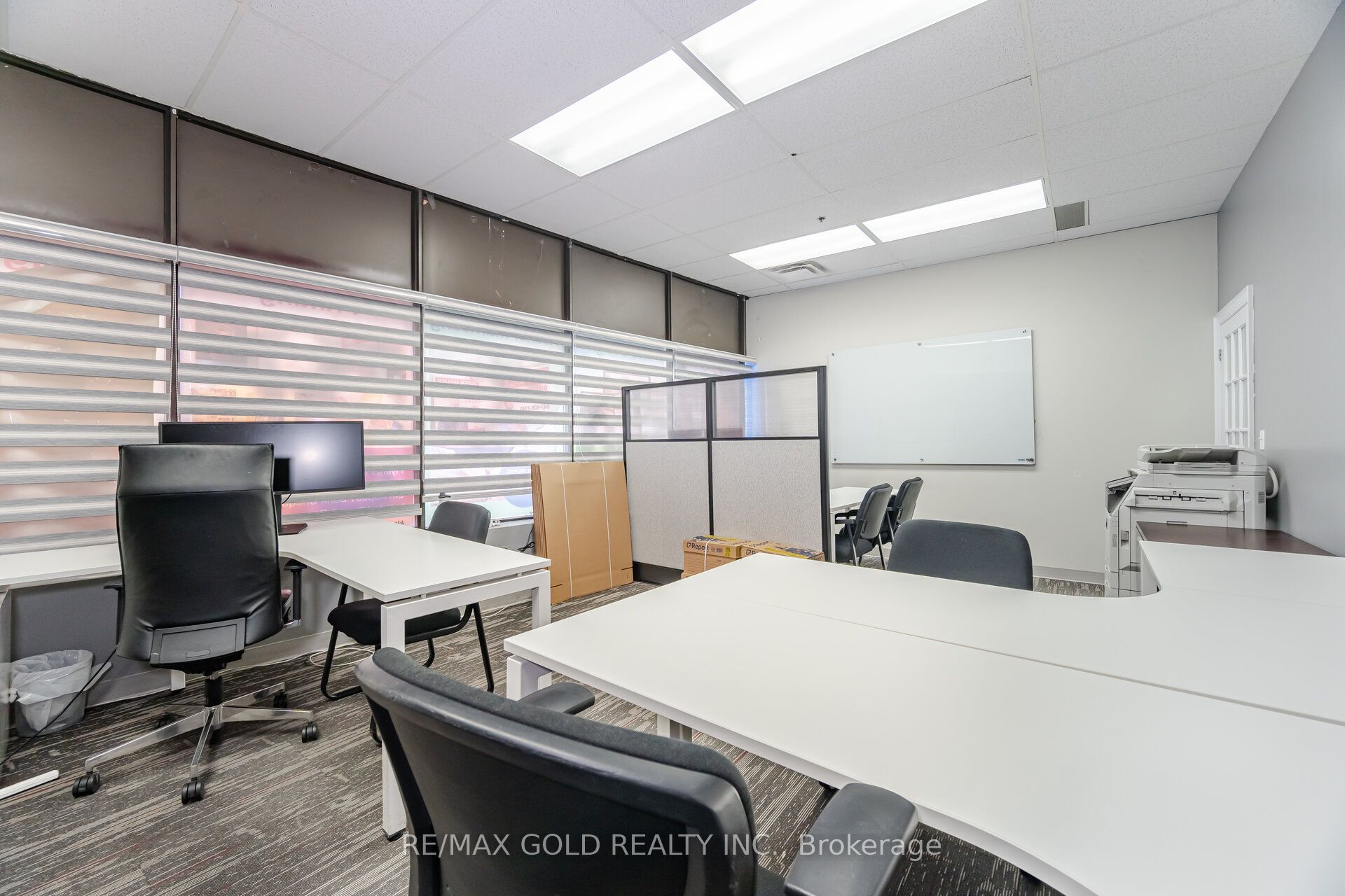 ##26 - 2074 Steeles Avenue Property Photo 30