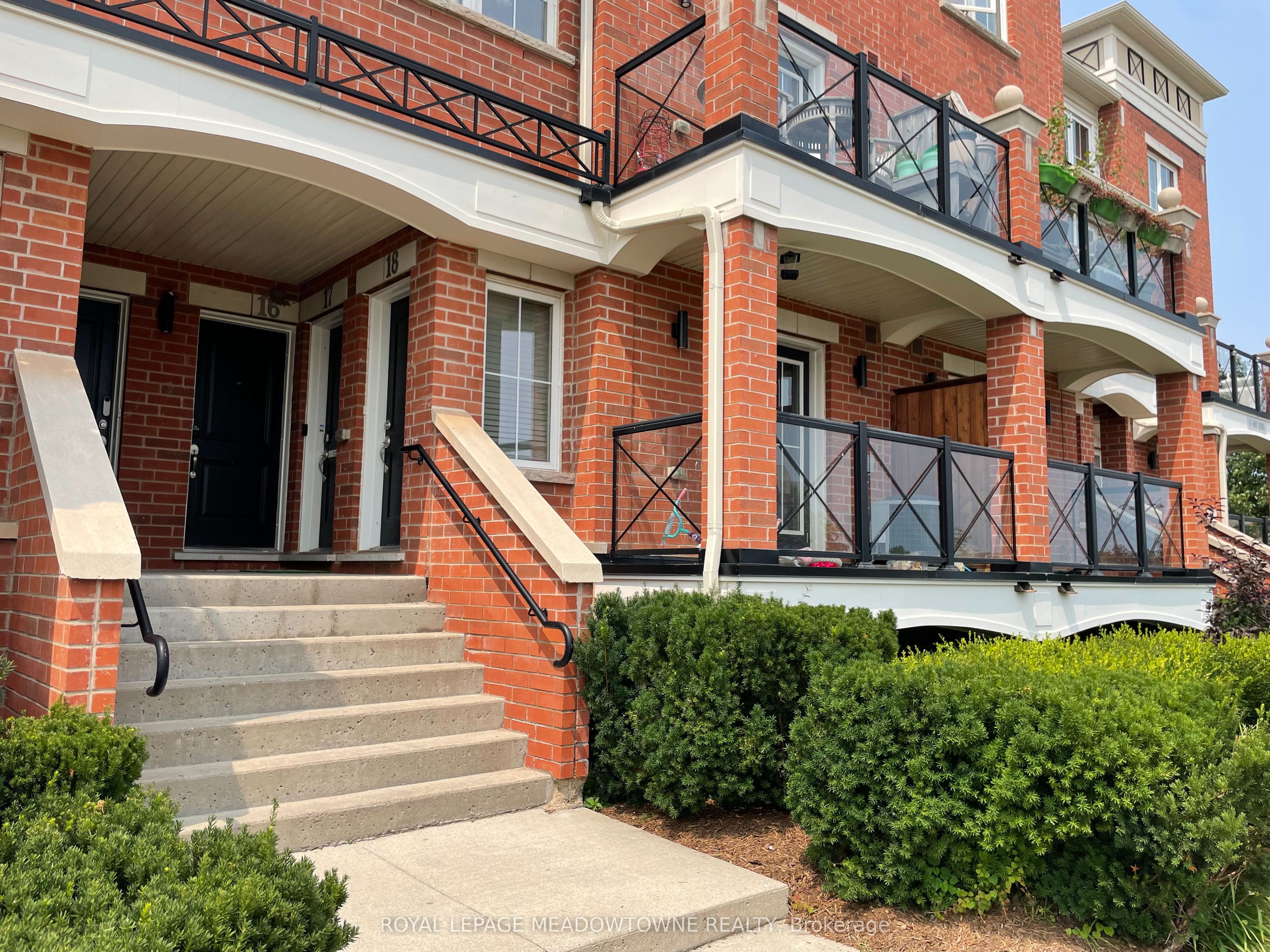 15 Hays Blvd Property Photo 1