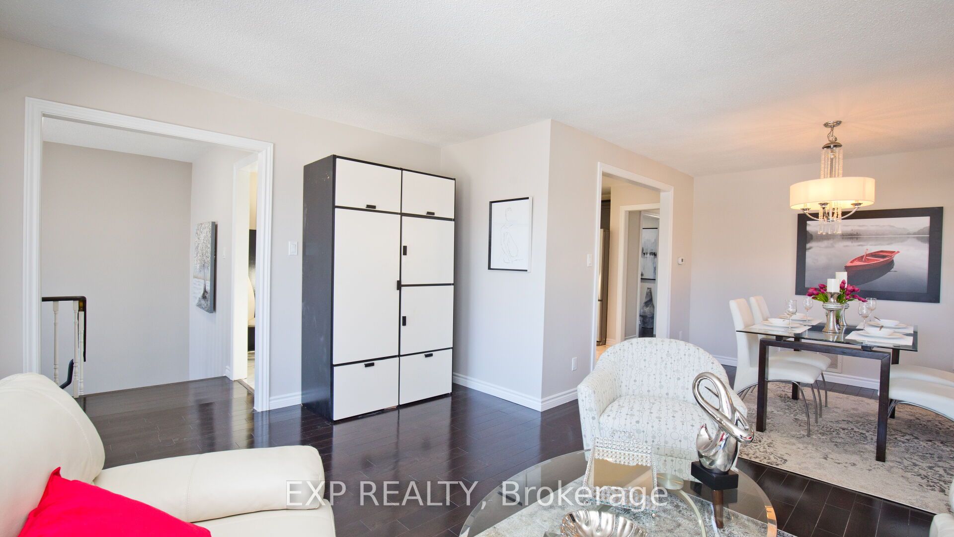 38 Panorama Crescent Property Photo 8
