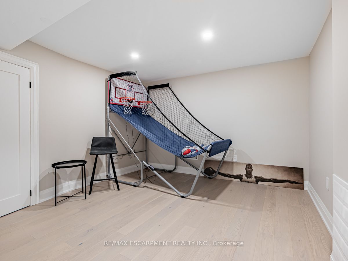 3390 Fox Run Circle Property Photo 33