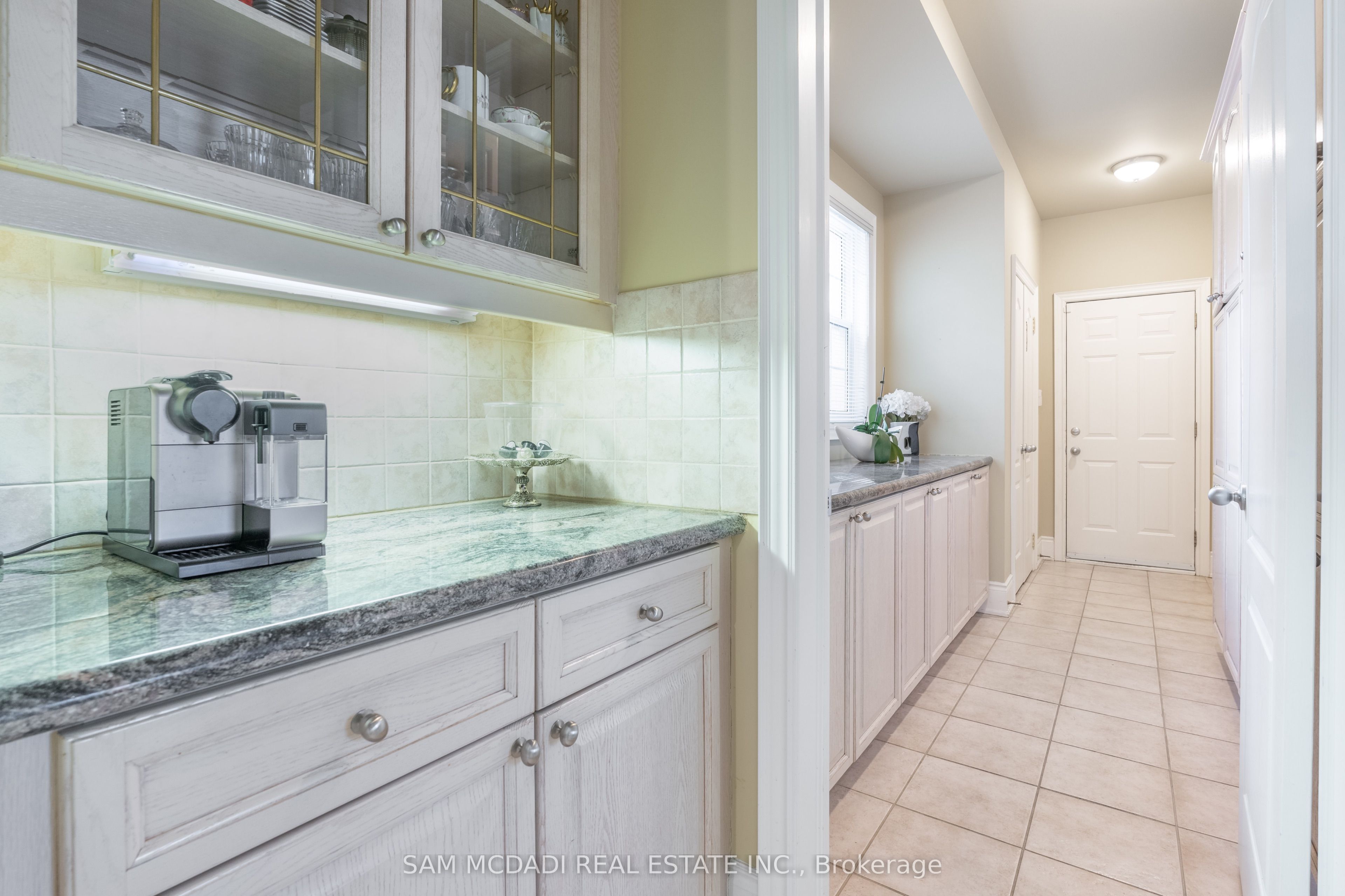 3248 Barchester Court Property Photo 7