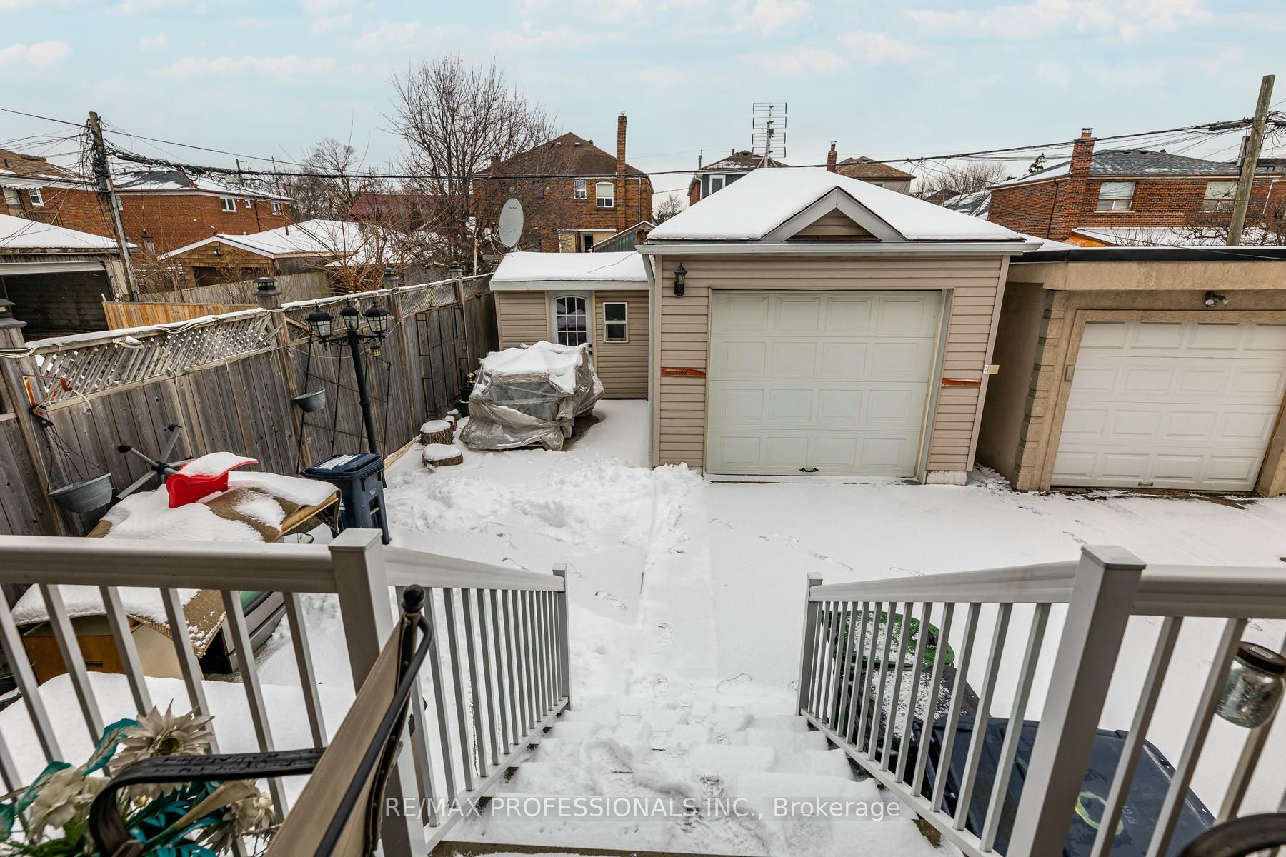 #main - 98 Ypres Road Property Photo 9