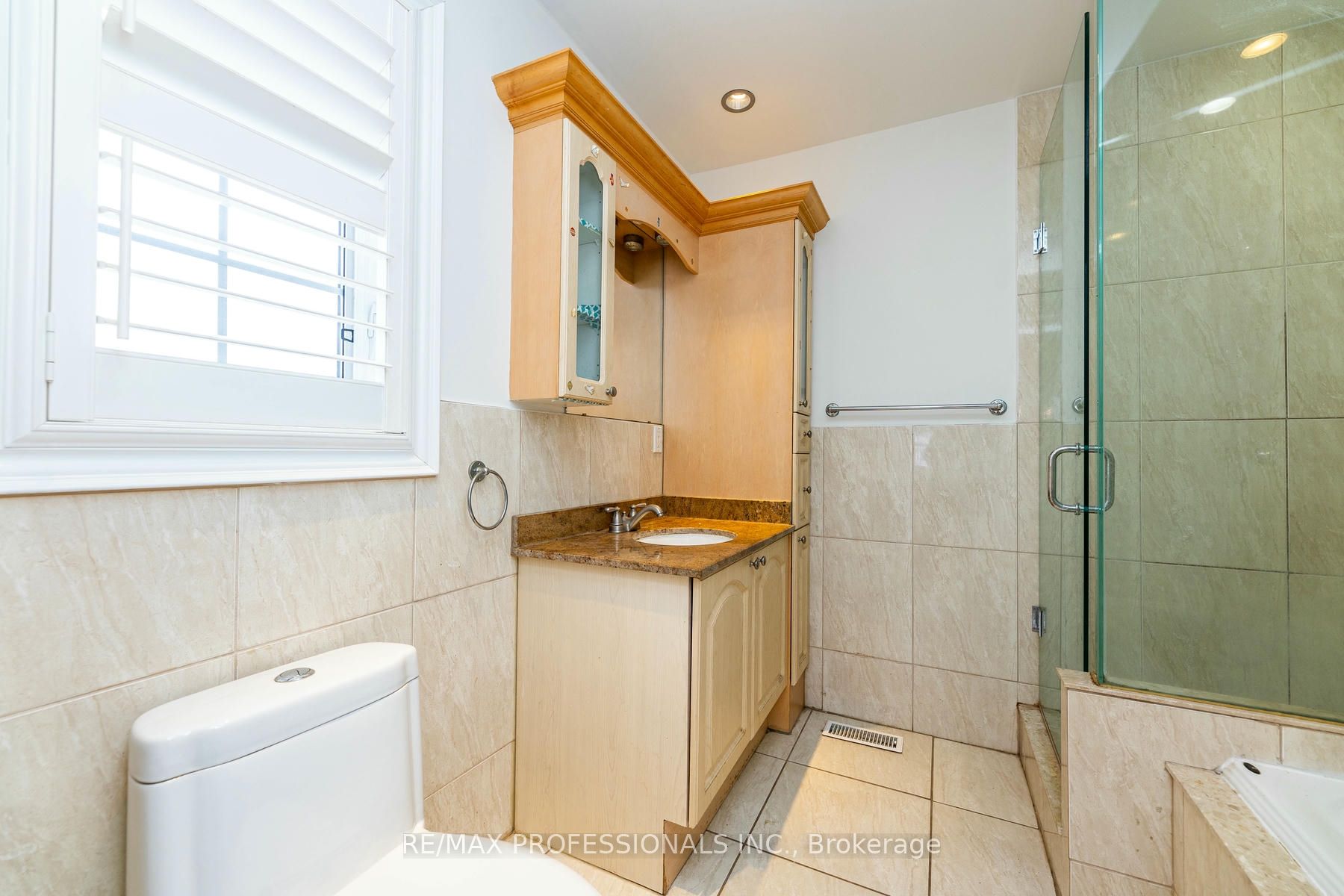 #main - 98 Ypres Road Property Photo 32