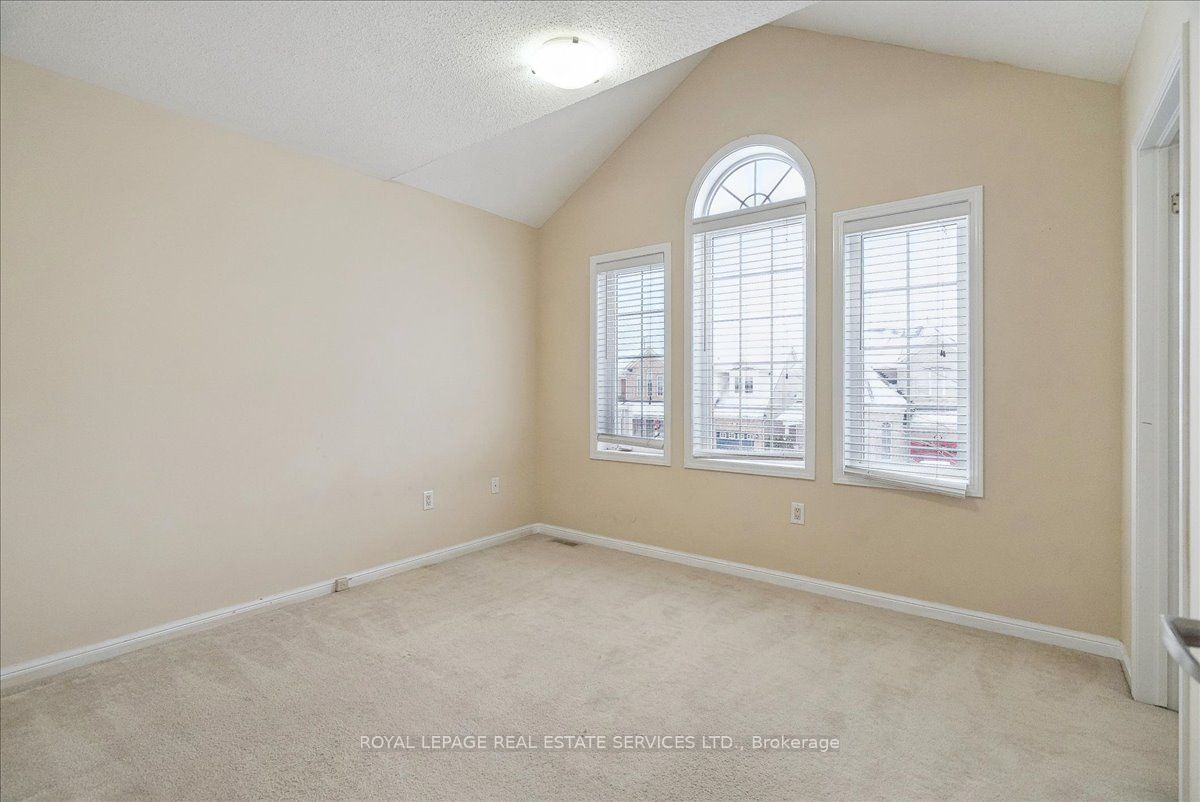 820 Speck Crossing Property Photo 21