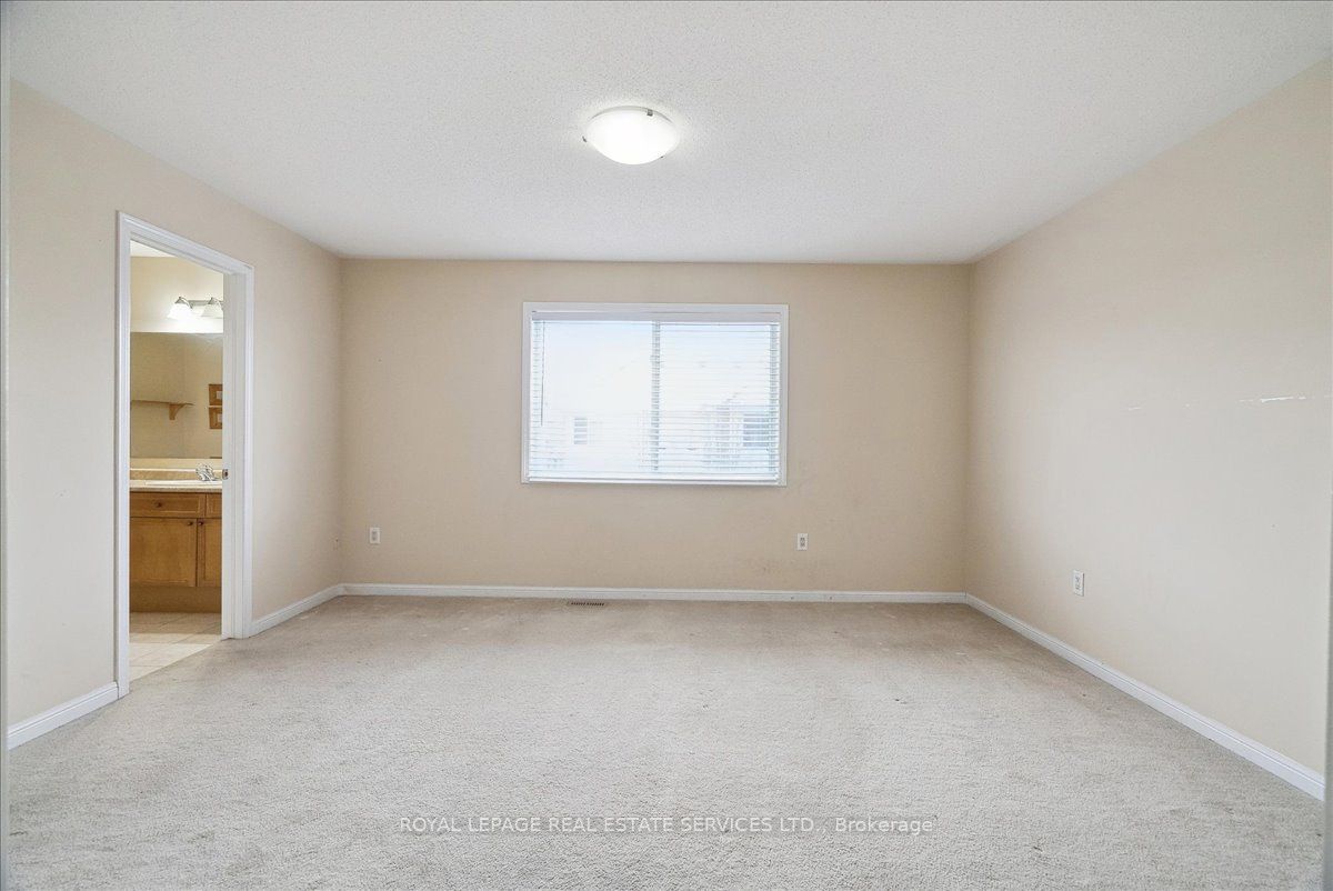 820 Speck Crossing Property Photo 23