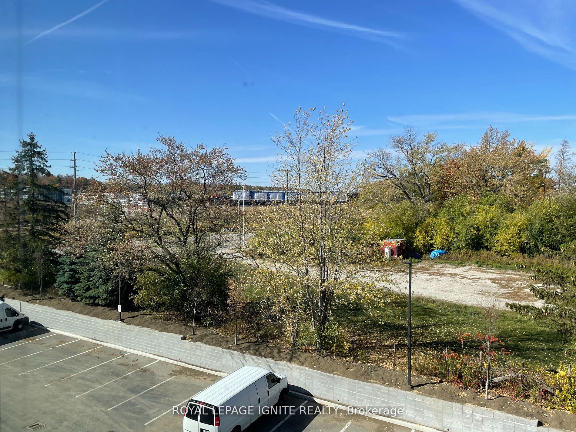 #306 - 1670 North Service Road Property Photo 7