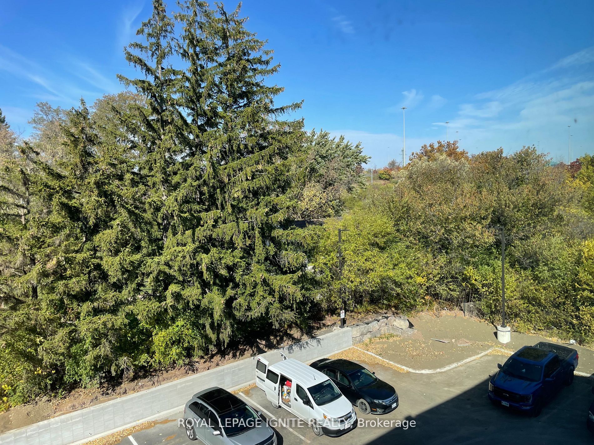 #306 - 1670 North Service Road Property Photo 8