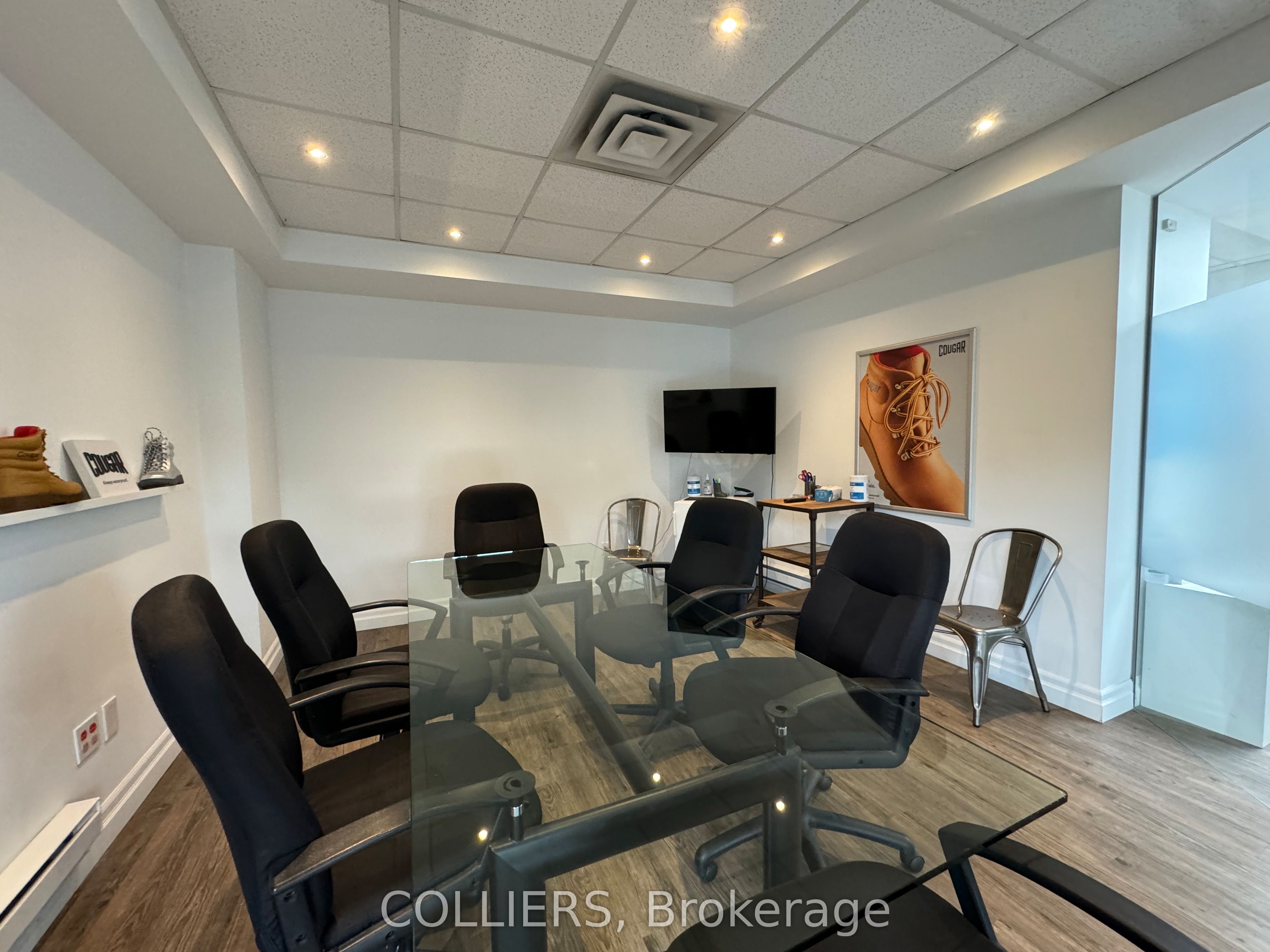 #opt B - 2 Masonry Court Property Photo 3