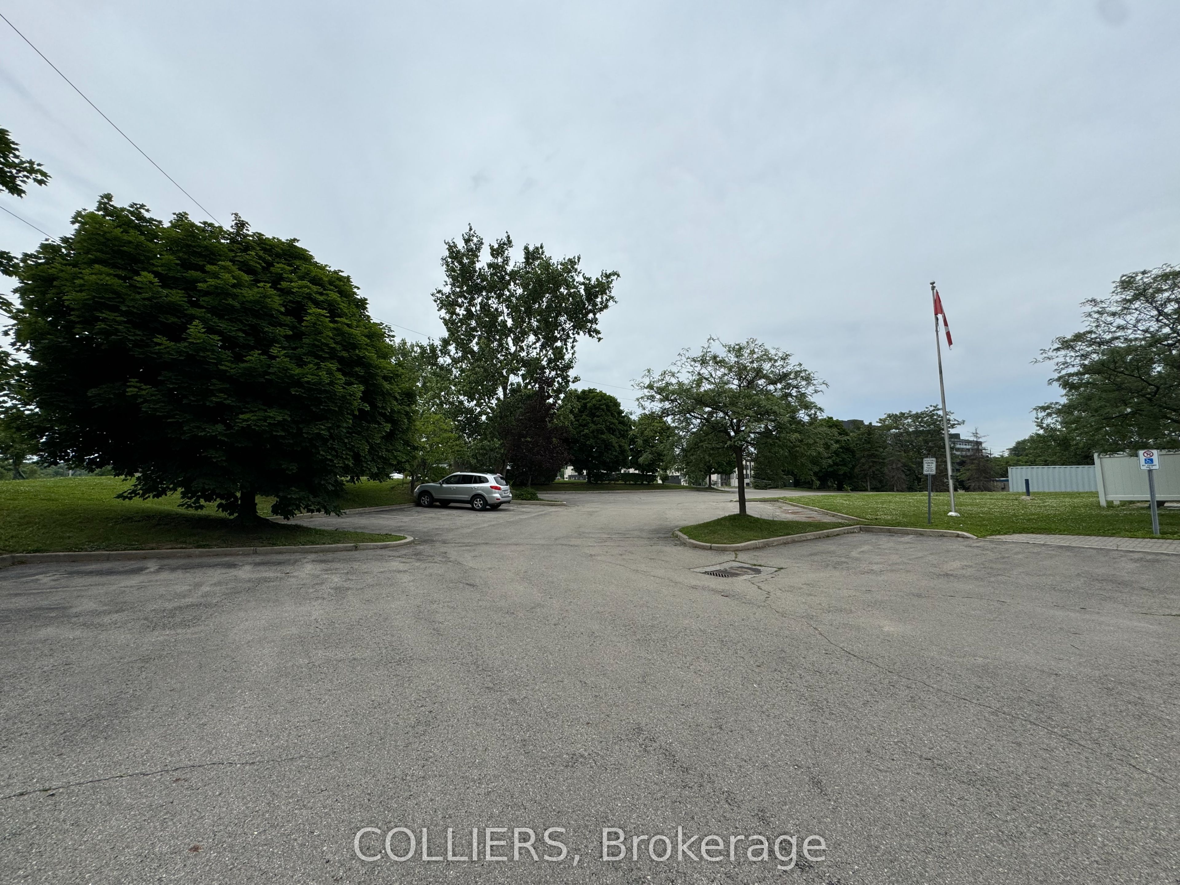 #opt B - 2 Masonry Court Property Photo 8