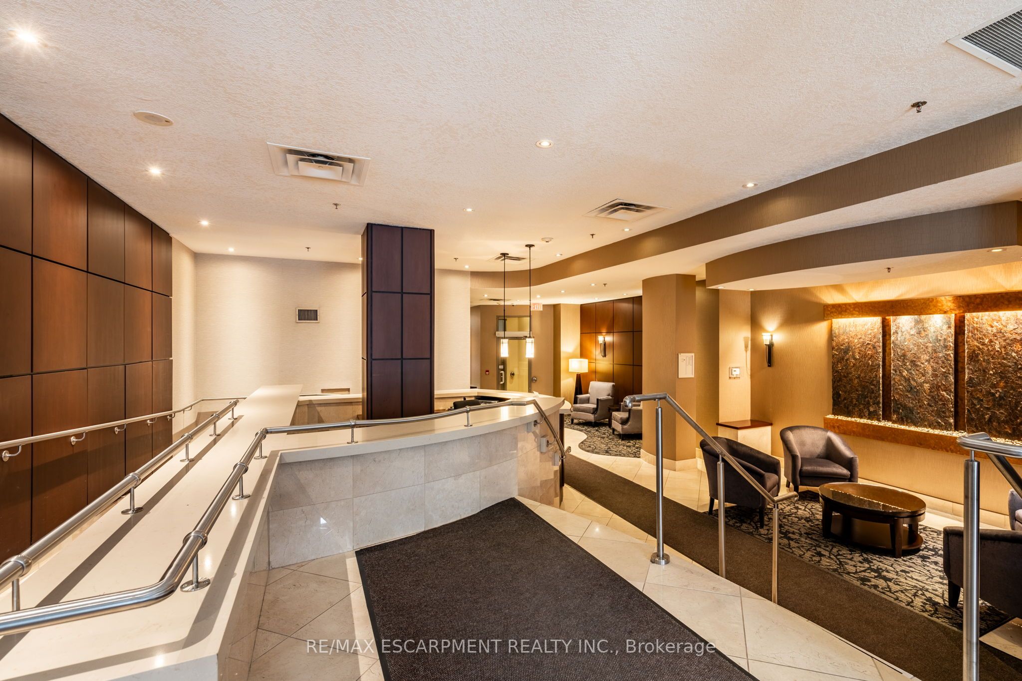 #1102 - 1477 Lakeshore Road Property Photo 4