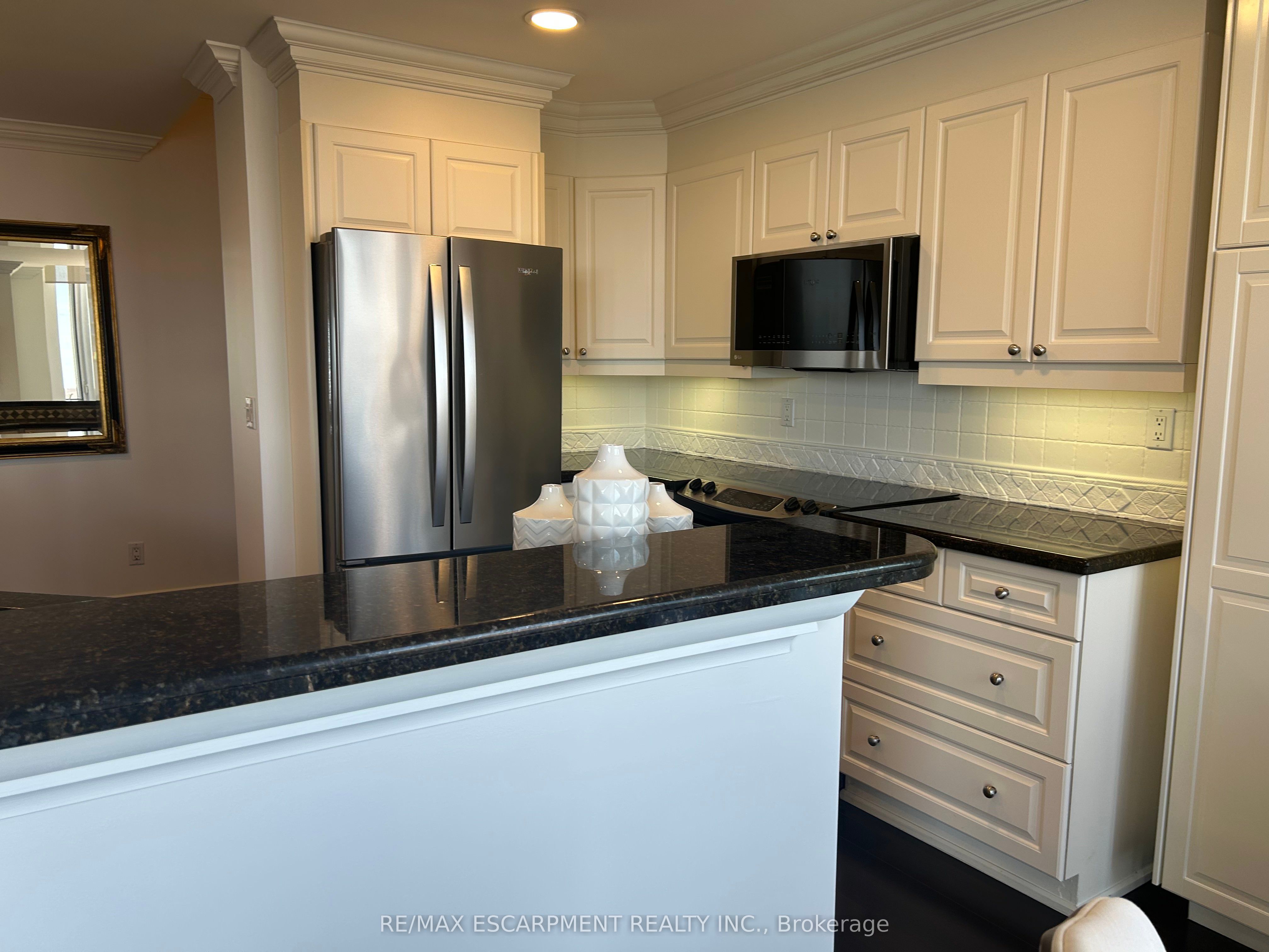 #1102 - 1477 Lakeshore Road Property Photo 7